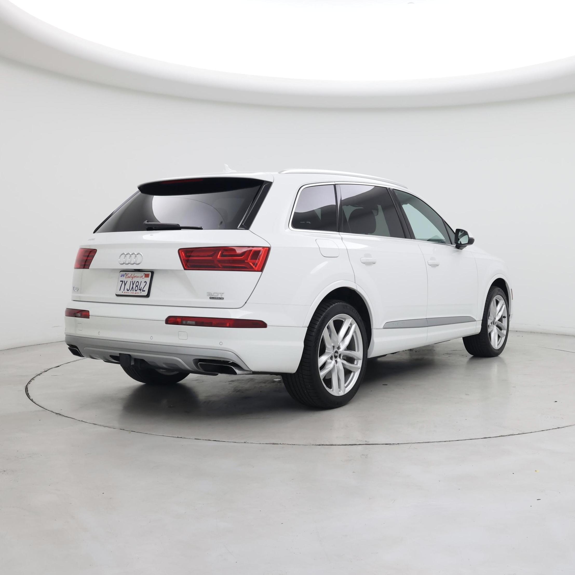 Thumbnail: 2017 Audi Q7 - 8