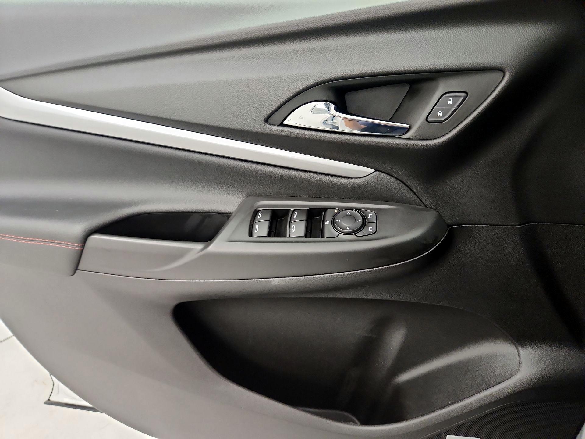 Thumbnail: 2023 Chevrolet Bolt EUV - 12