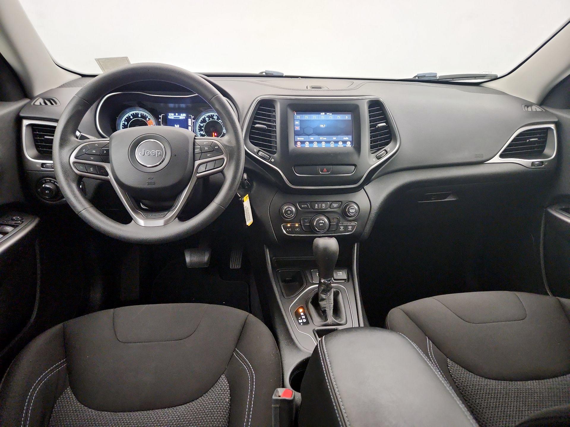 Thumbnail: 2019 Jeep Cherokee - 9