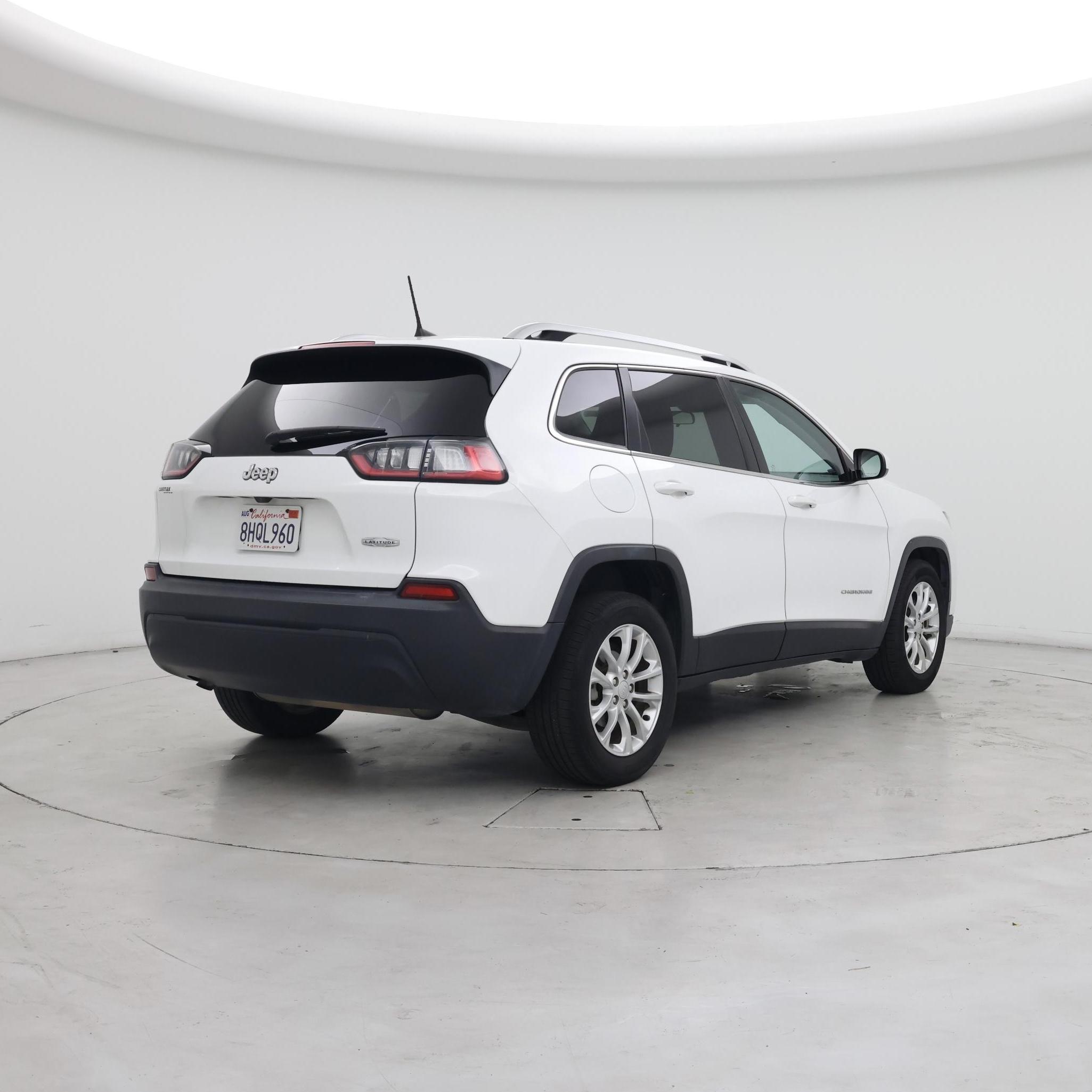 Thumbnail: 2019 Jeep Cherokee - 8