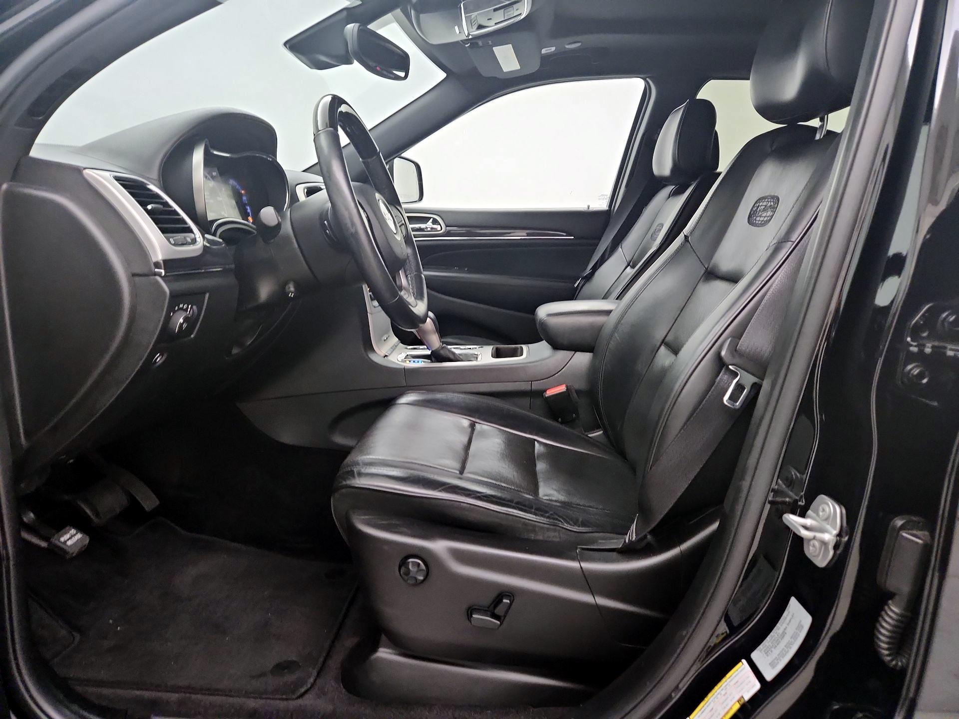 Thumbnail: 2018 Jeep Grand Cherokee - 11