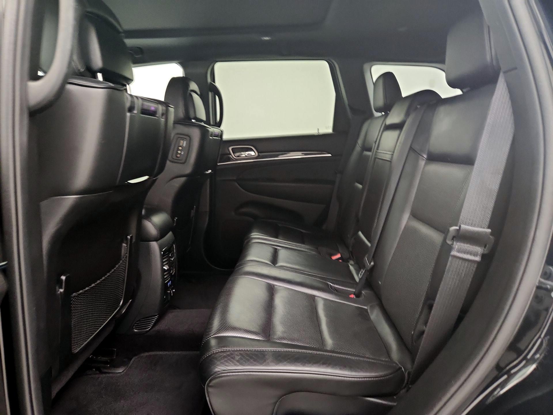 Thumbnail: 2018 Jeep Grand Cherokee - 20