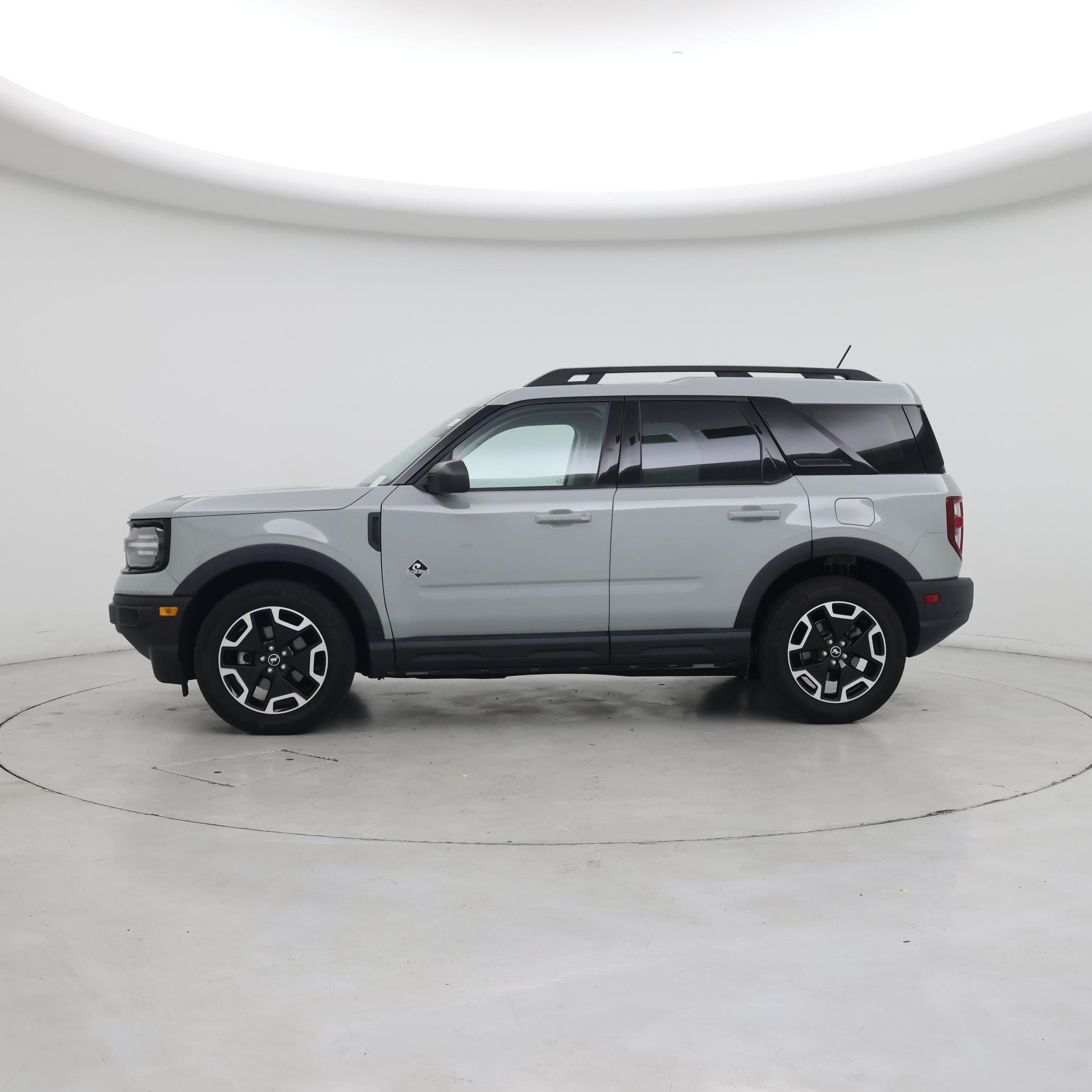 Thumbnail: 2023 Ford Bronco Sport - 3