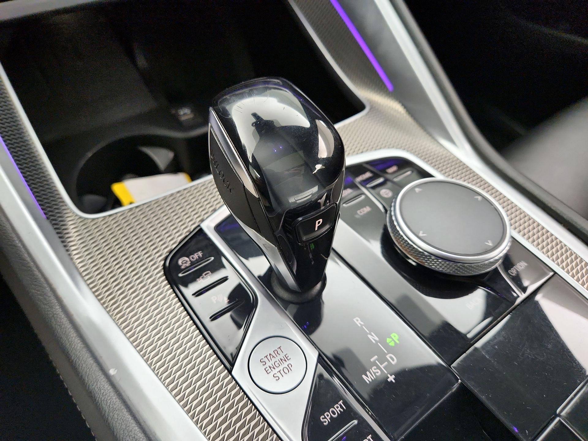 Thumbnail: 2021 BMW X6 - 17