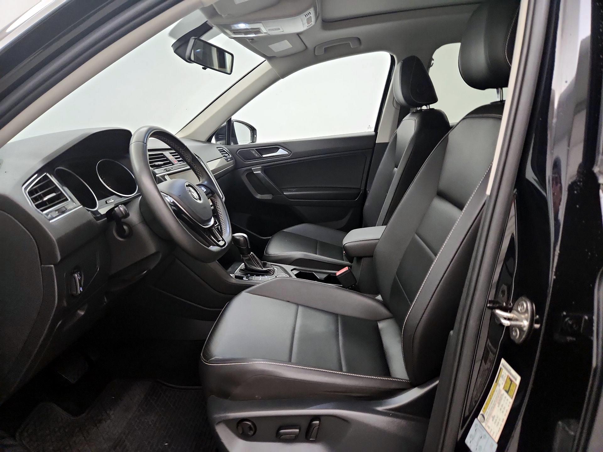 Thumbnail: 2021 Volkswagen Tiguan - 11