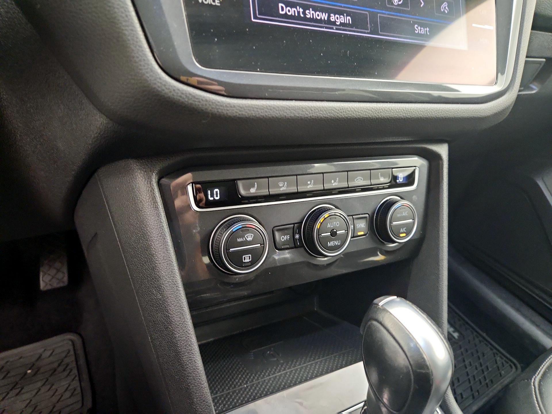 Thumbnail: 2021 Volkswagen Tiguan - 16