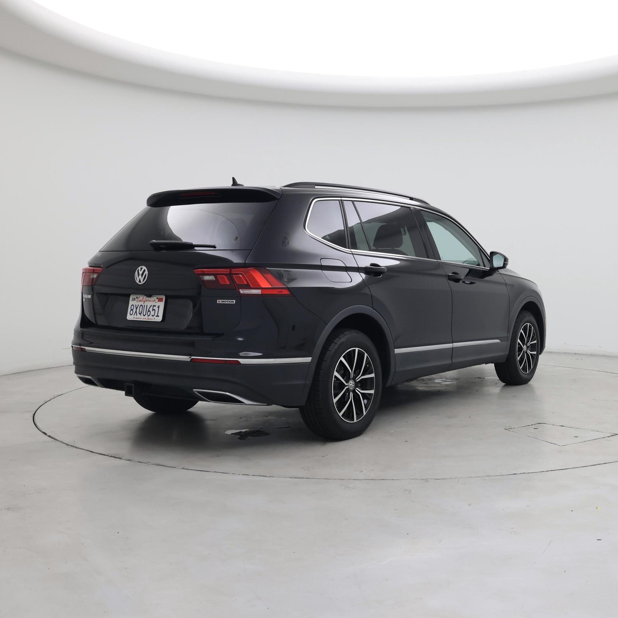 Thumbnail: 2021 Volkswagen Tiguan - 8