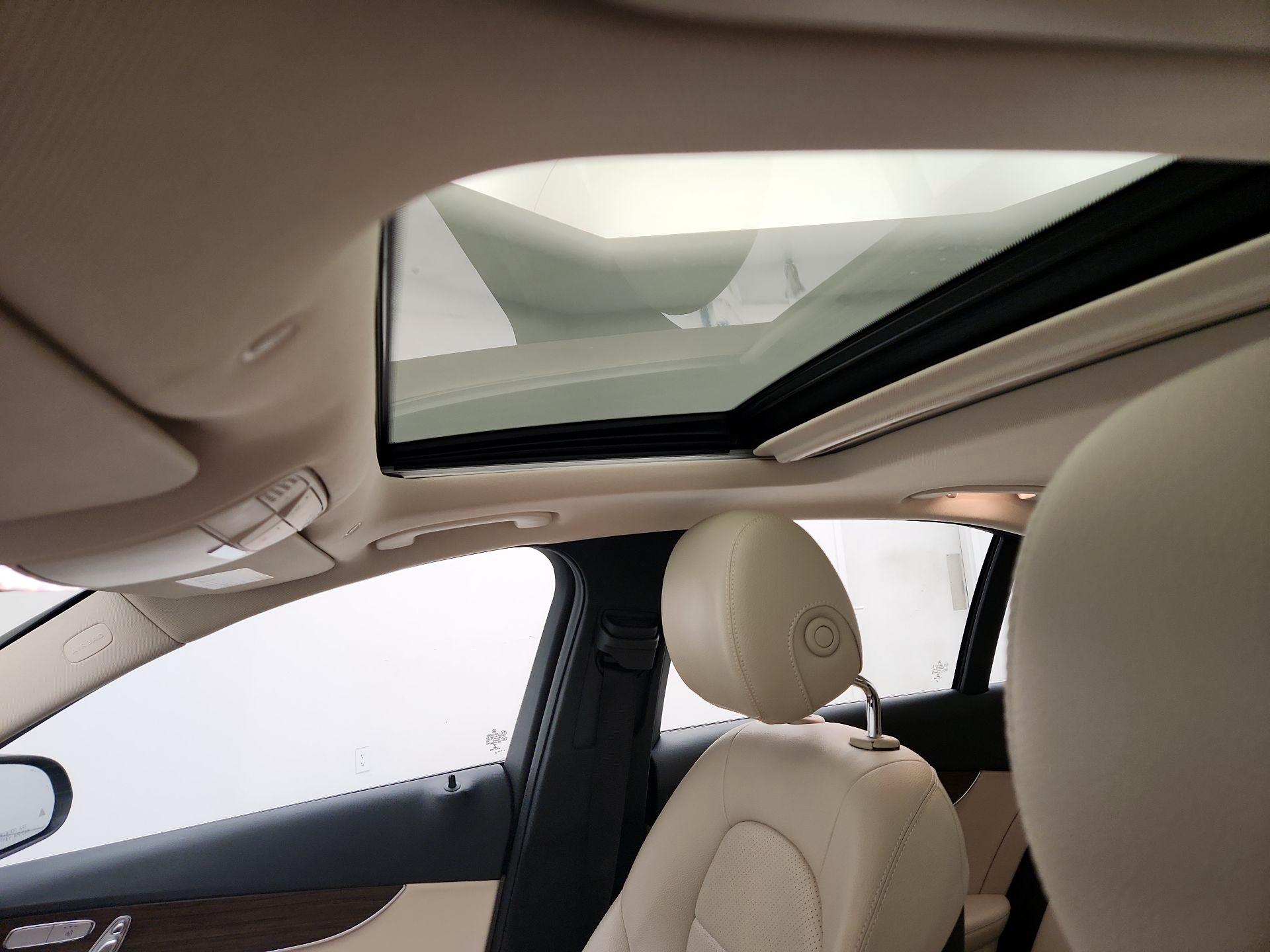 Thumbnail: 2021 Mercedes-Benz C-Class - 19