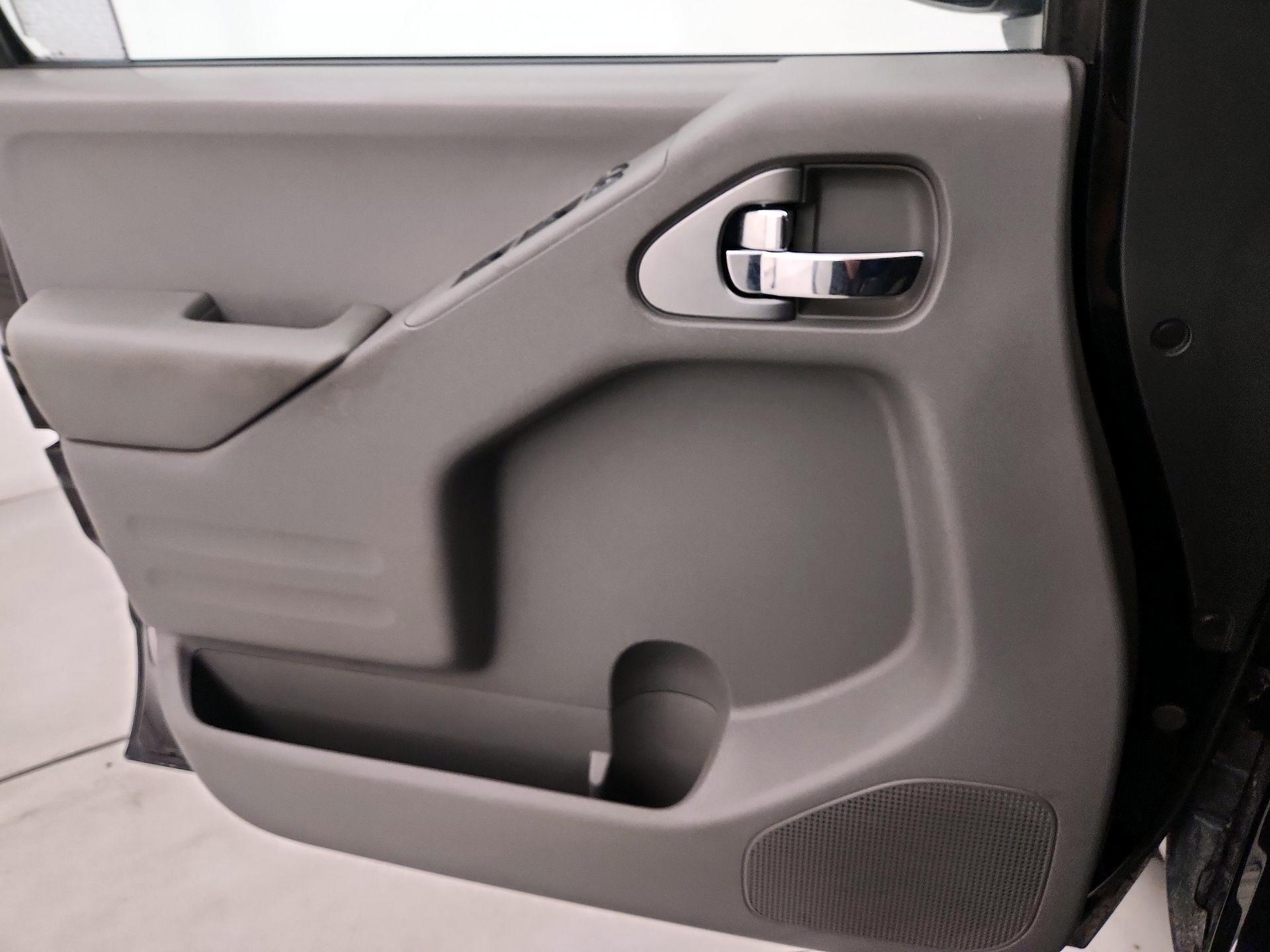 Thumbnail: 2015 Nissan Frontier - 12