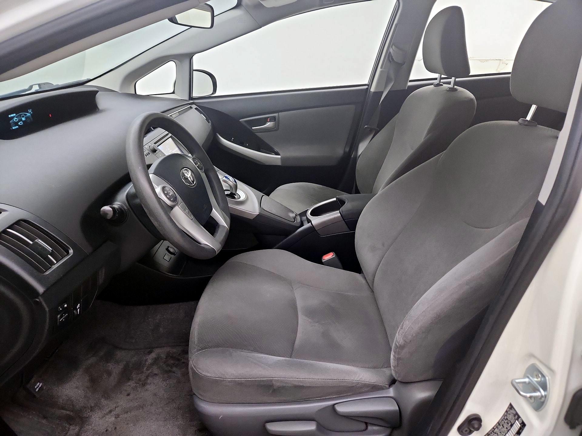 Thumbnail: 2015 Toyota Prius - 11