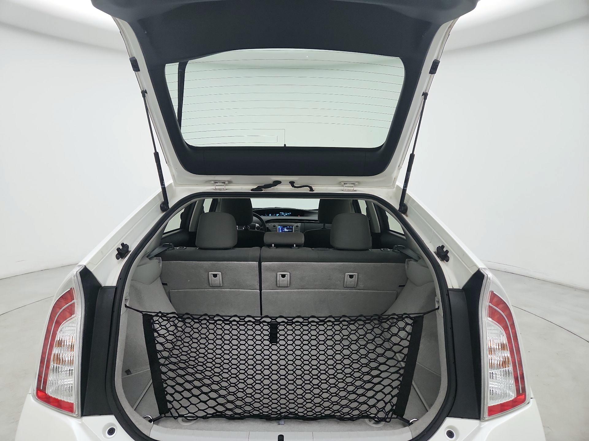 Thumbnail: 2015 Toyota Prius - 19