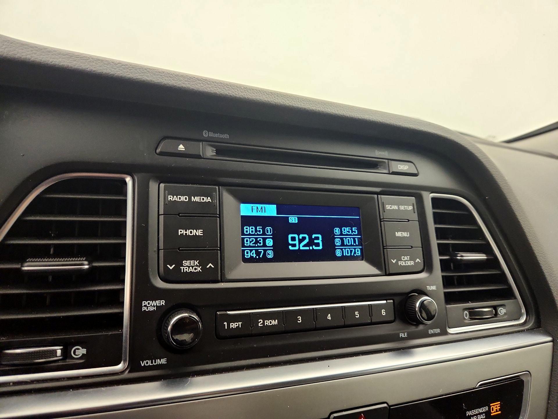 Thumbnail: 2015 Hyundai Sonata - 14