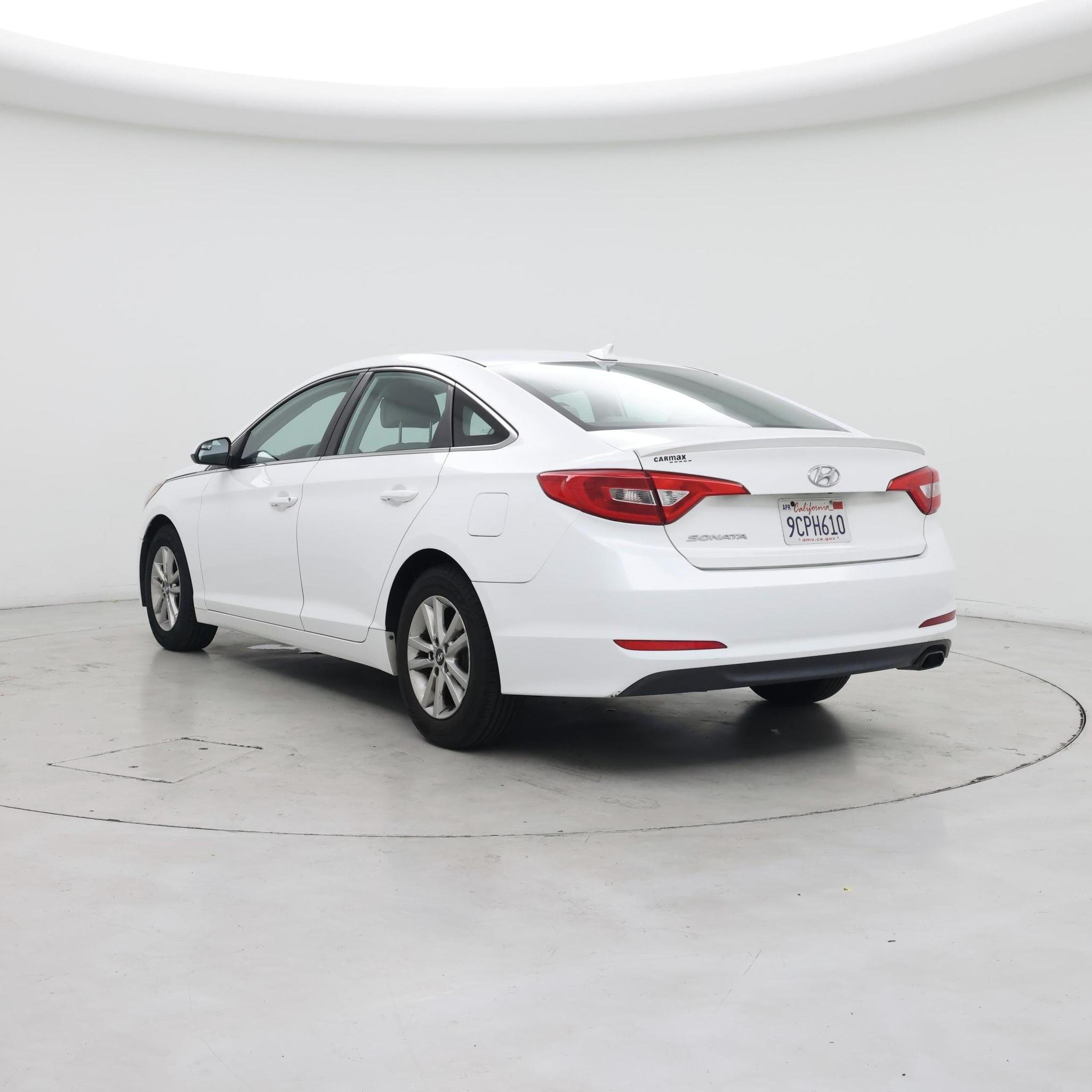Thumbnail: 2015 Hyundai Sonata - 2