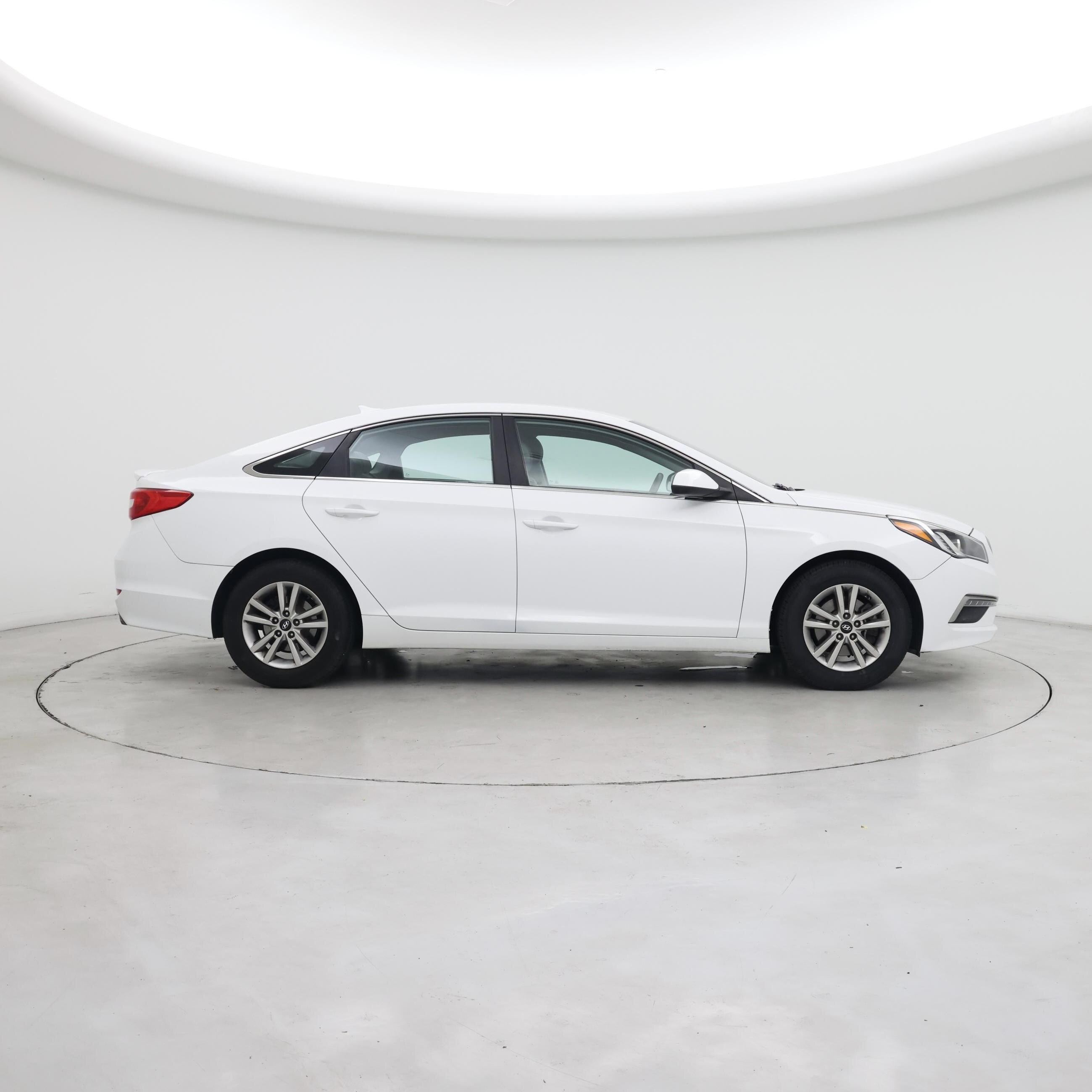 Thumbnail: 2015 Hyundai Sonata - 7