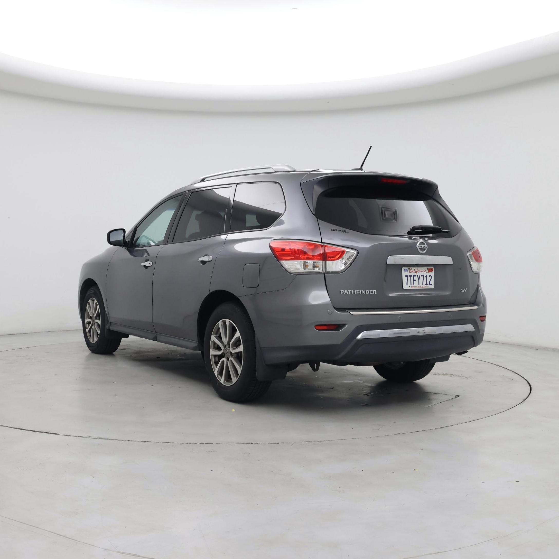 Thumbnail: 2016 Nissan Pathfinder - 2