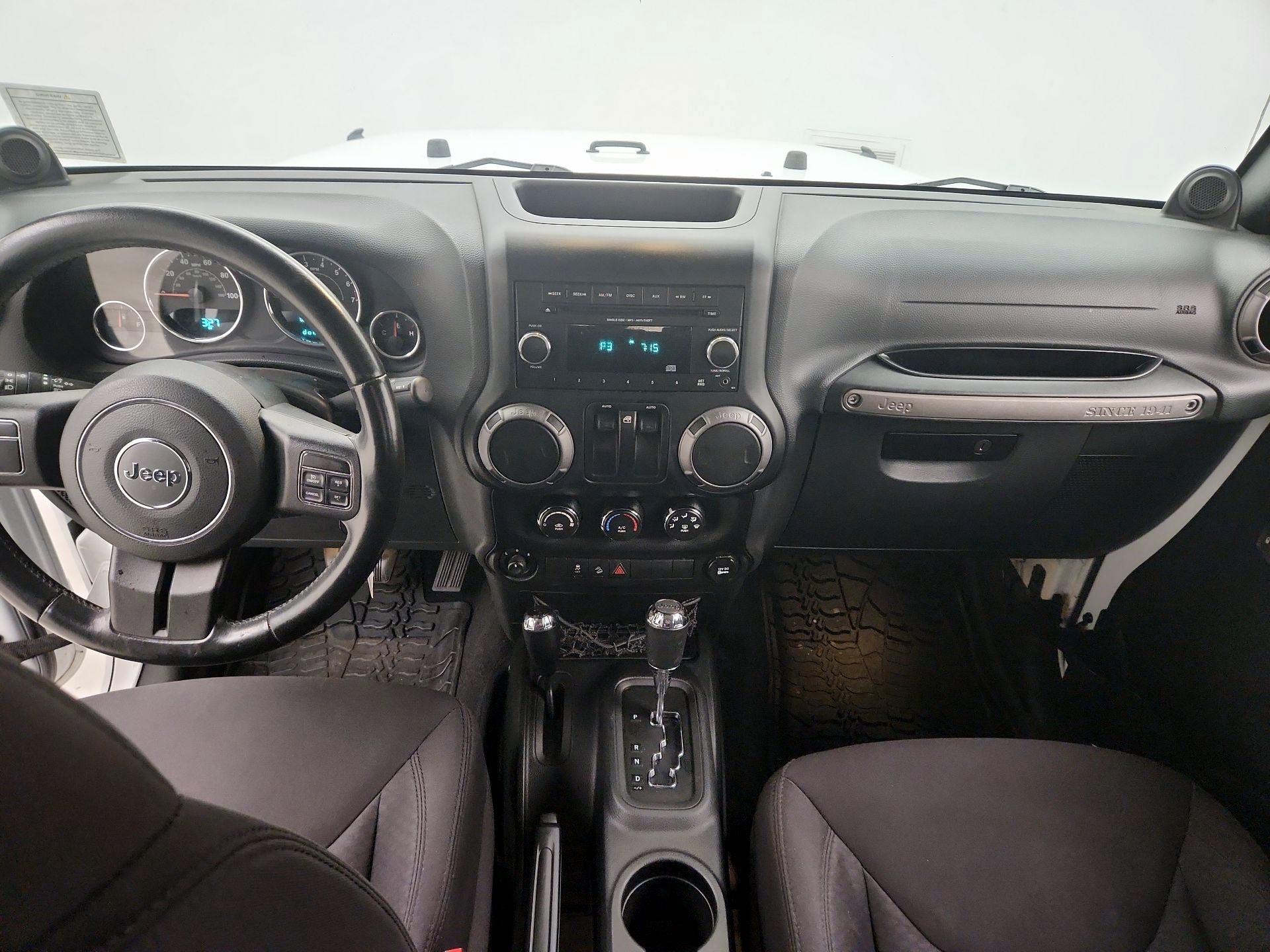 Thumbnail: 2014 Jeep Wrangler - 9