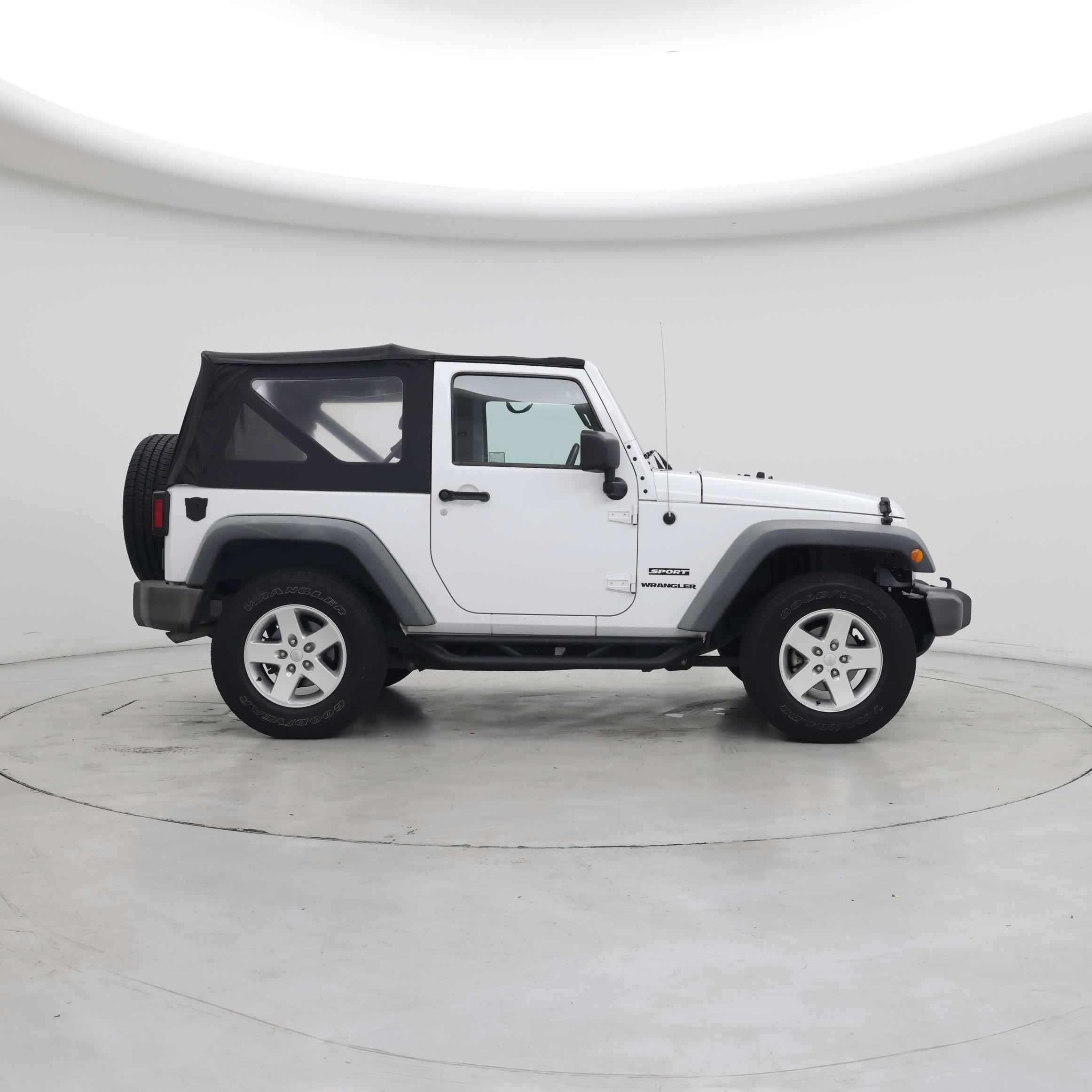 Thumbnail: 2014 Jeep Wrangler - 7