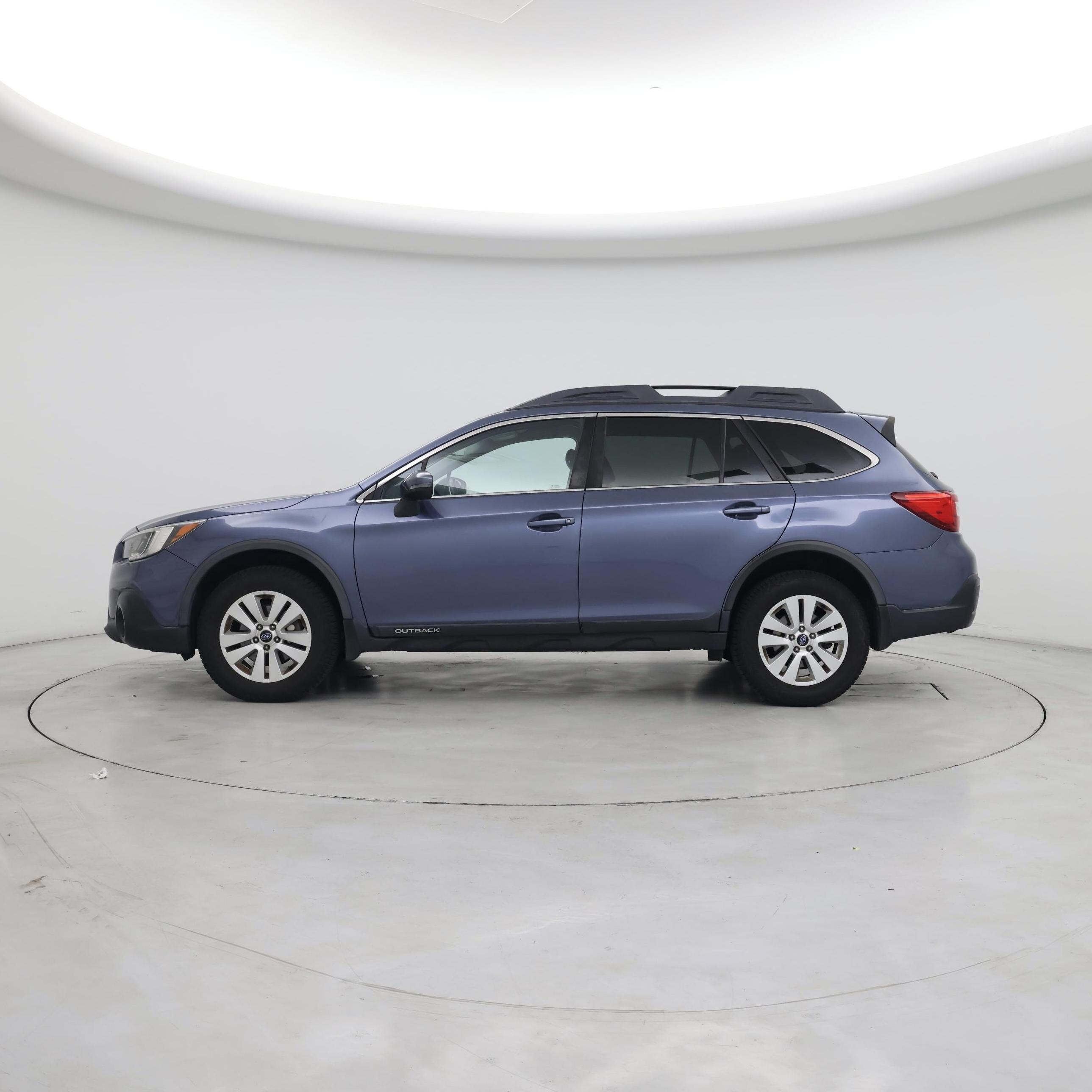 Thumbnail: 2018 Subaru Outback - 3
