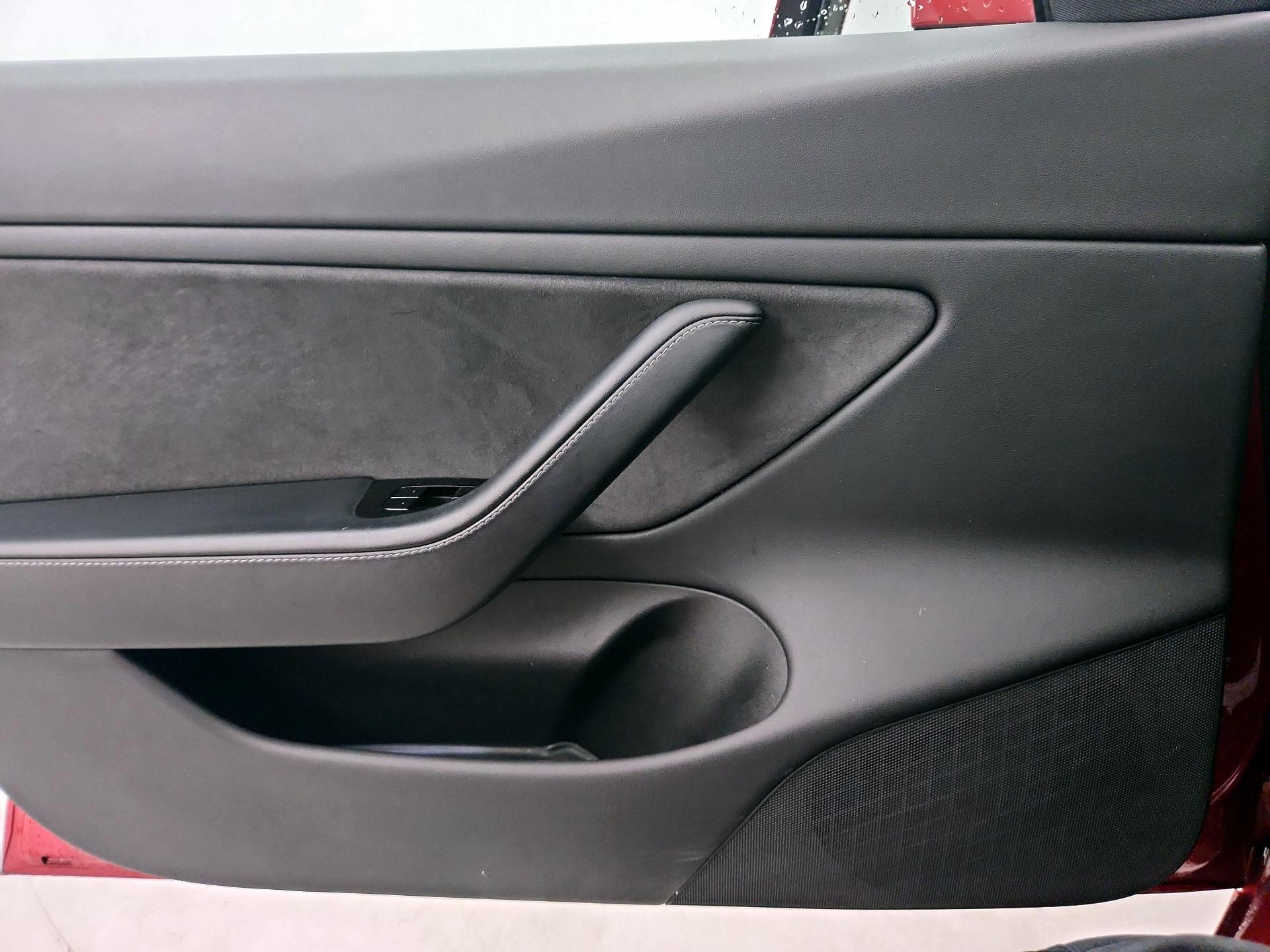 Thumbnail: 2019 Tesla Model 3 - 12