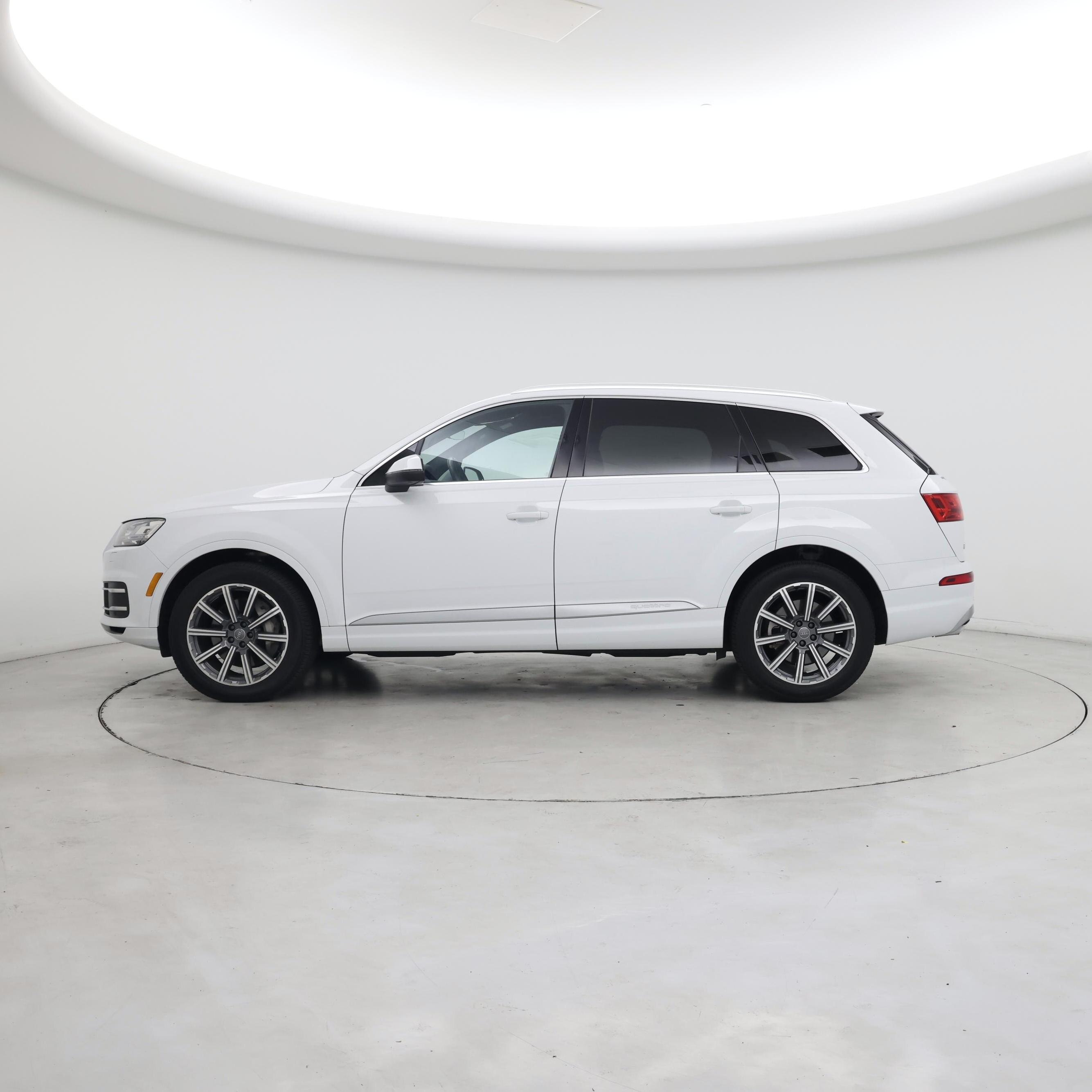 Thumbnail: 2017 Audi Q7 - 3