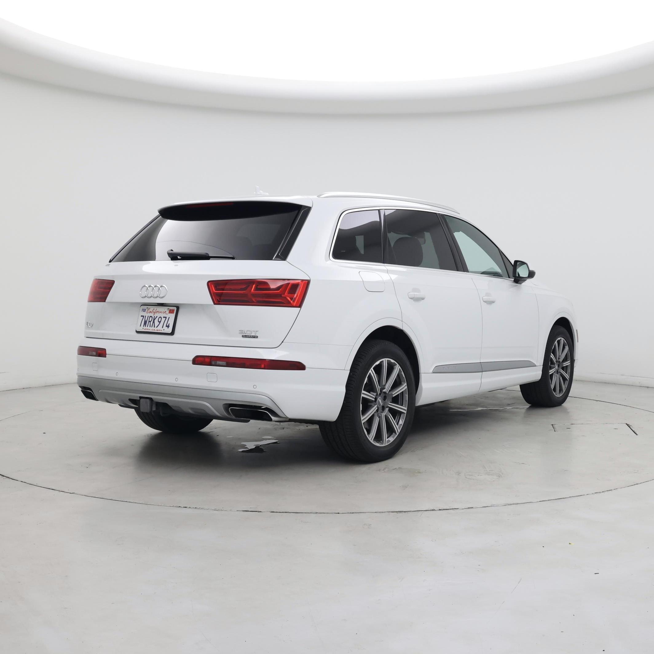 Thumbnail: 2017 Audi Q7 - 8