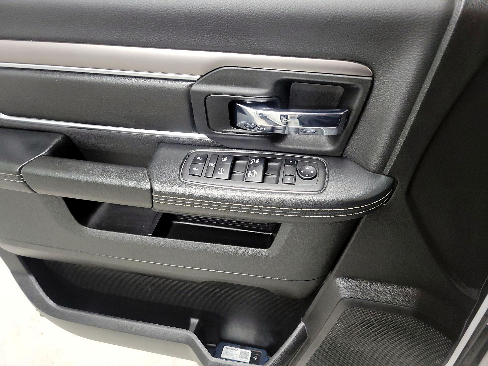 Thumbnail: 2023 RAM 1500 Classic - 12