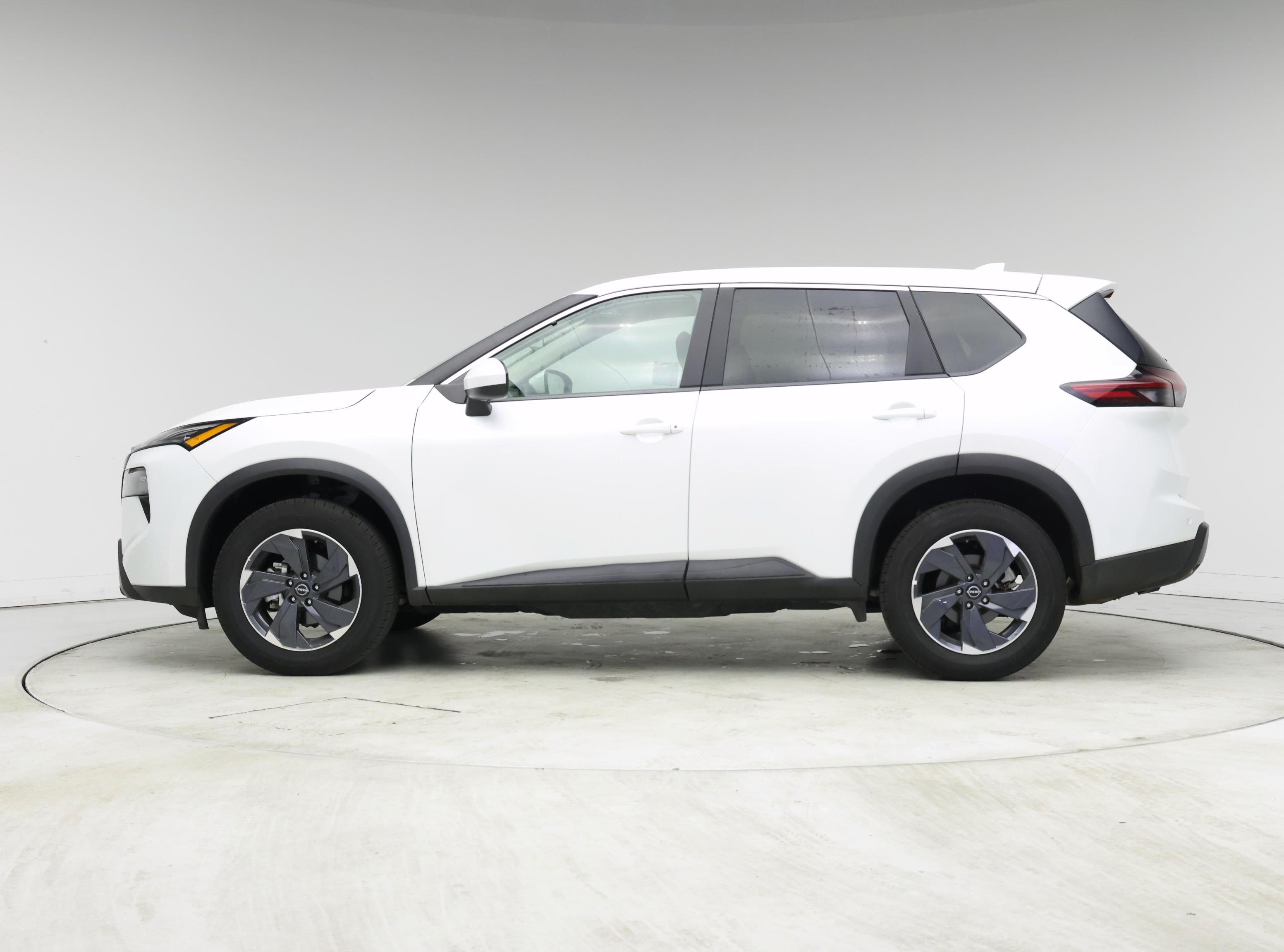 Thumbnail: 2024 Nissan Rogue - 3