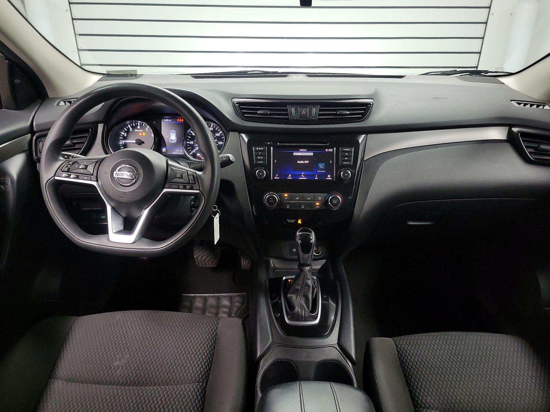 Thumbnail: 2020 Nissan Rogue Sport - 9
