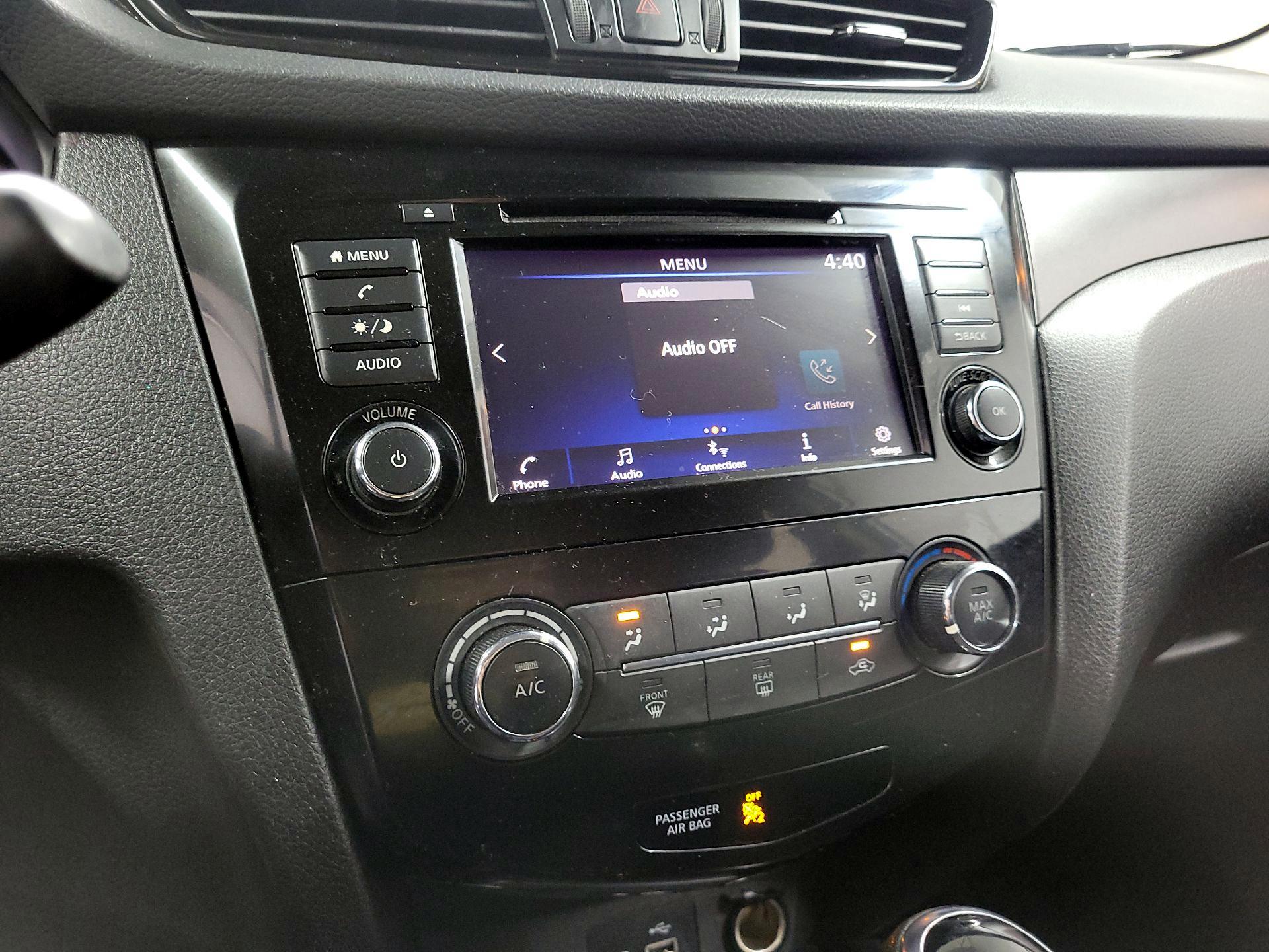 Thumbnail: 2020 Nissan Rogue Sport - 15