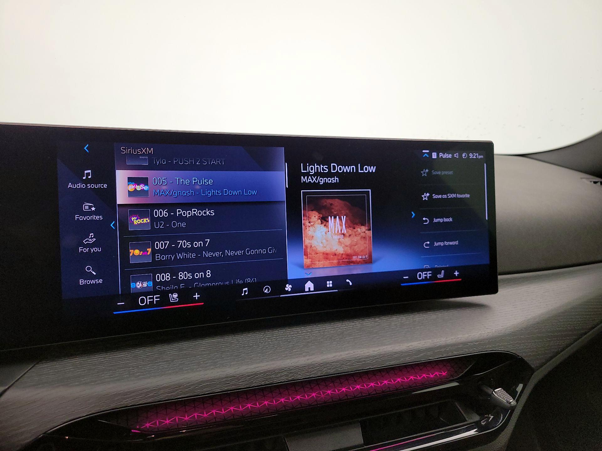 Thumbnail: 2025 BMW 2 Series - 16