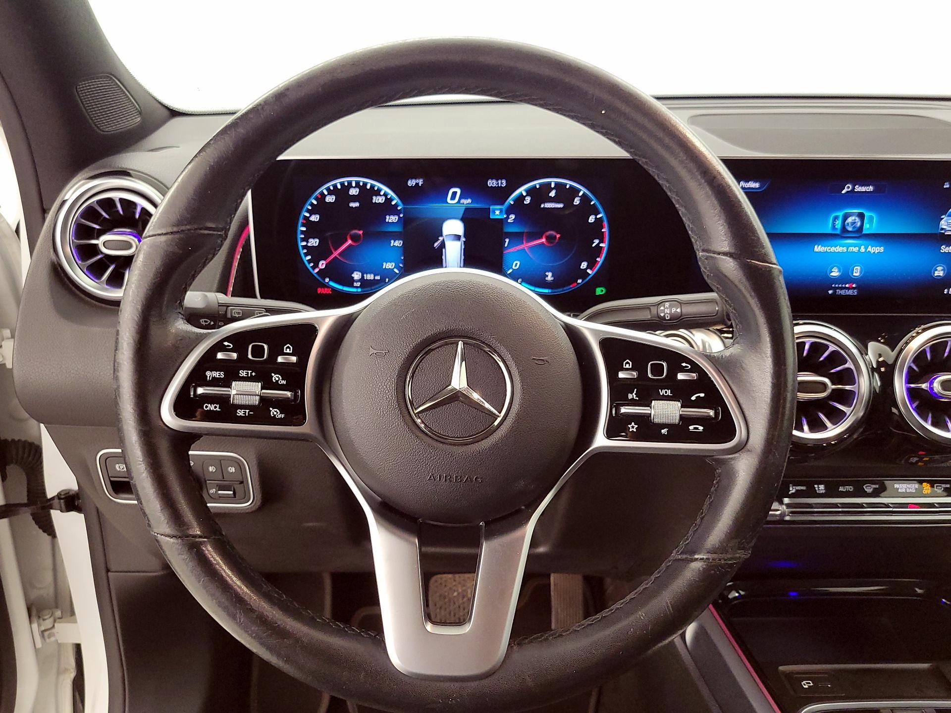 Thumbnail: 2021 Mercedes-Benz GLB - 10
