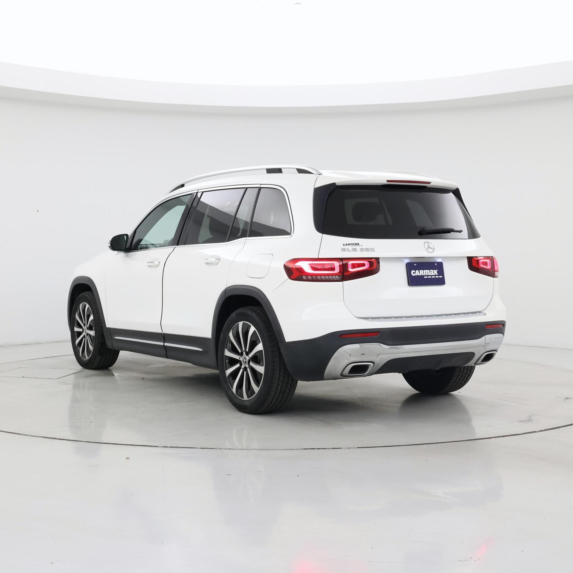 Thumbnail: 2021 Mercedes-Benz GLB - 2