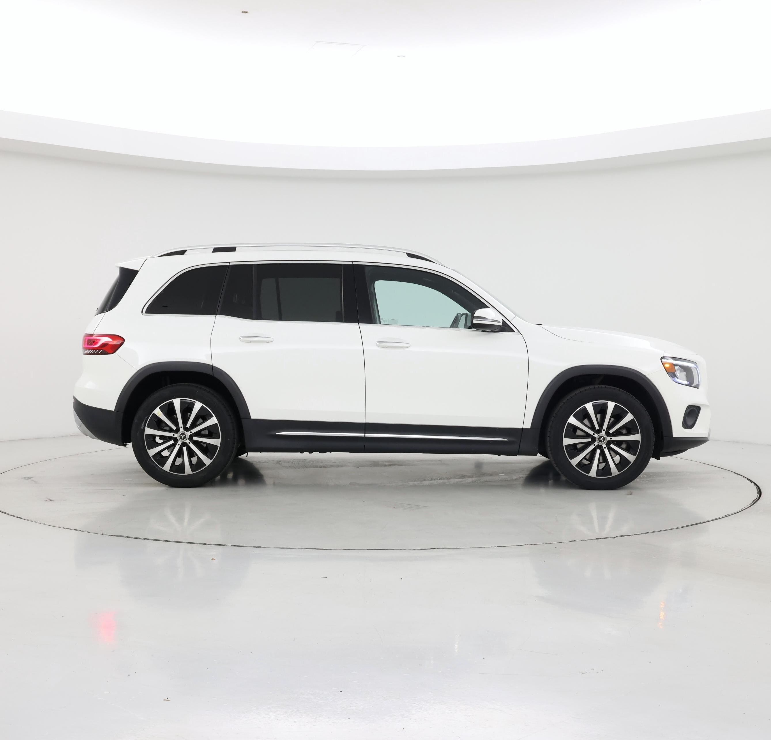 Thumbnail: 2021 Mercedes-Benz GLB - 7