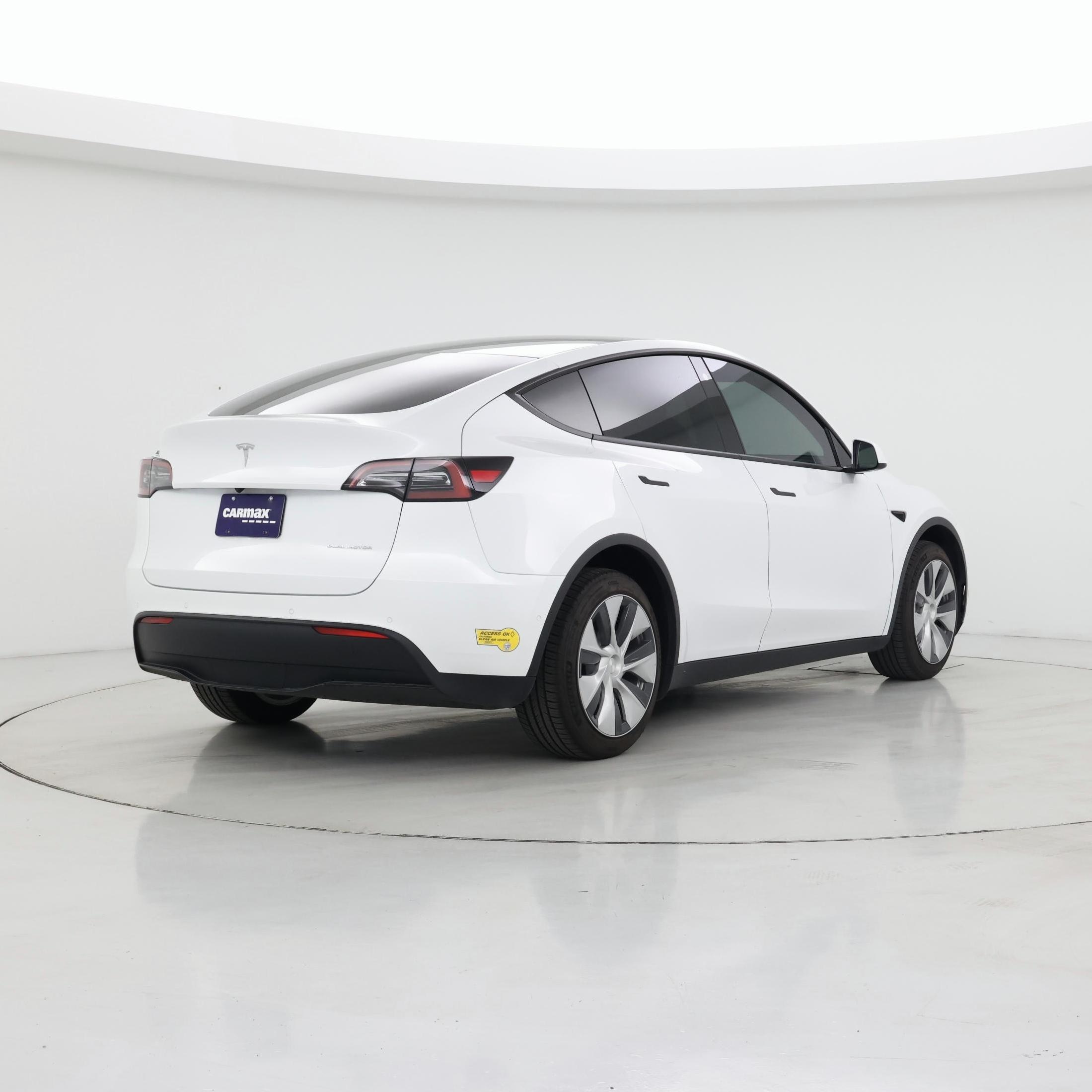 Thumbnail: 2022 Tesla Model Y - 8