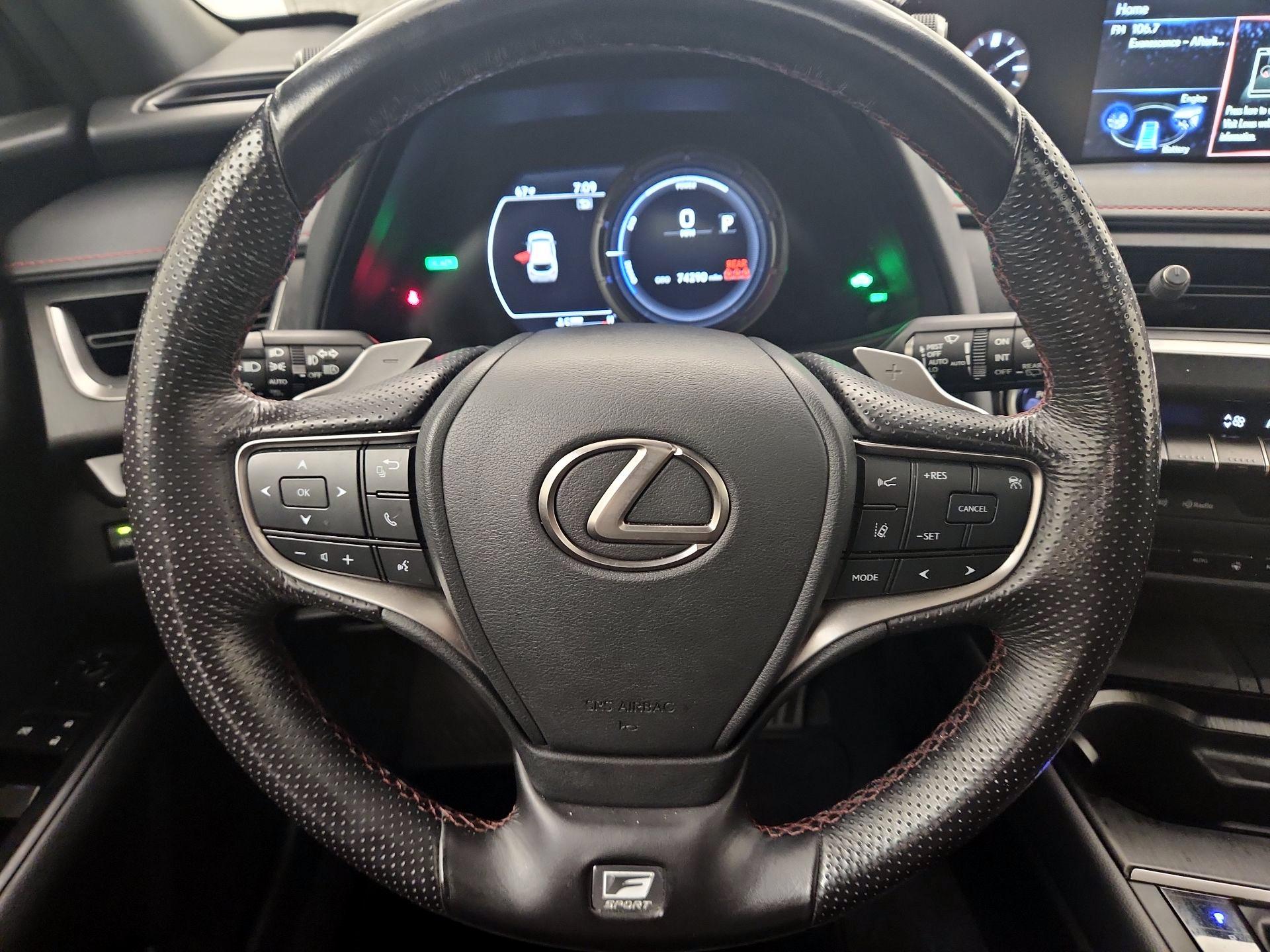Thumbnail: 2019 Lexus UX - 10