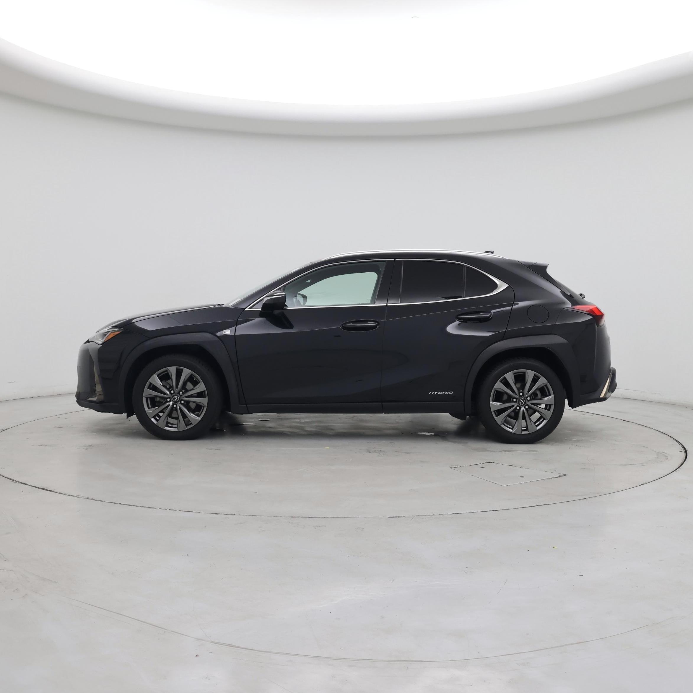 Thumbnail: 2019 Lexus UX - 3