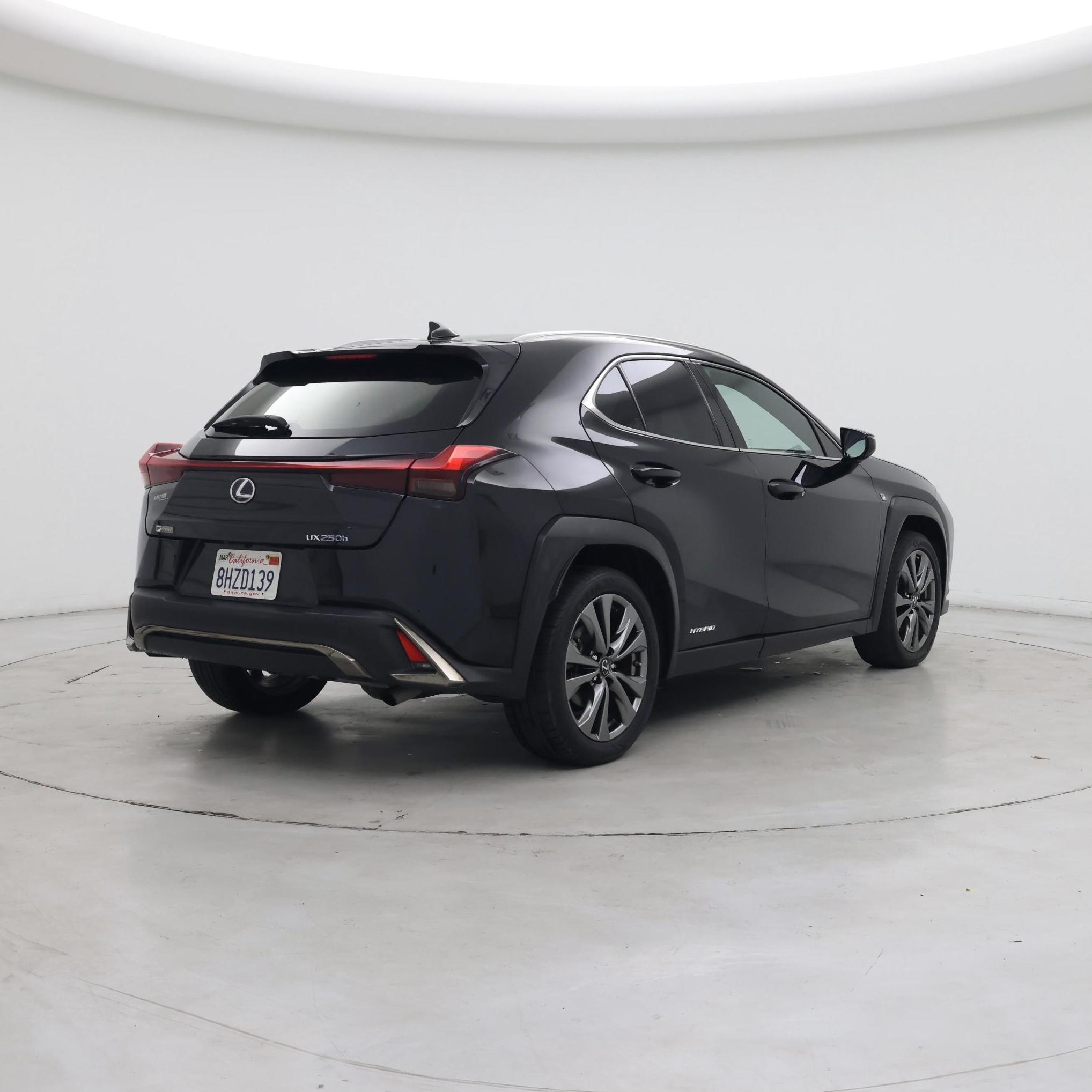 Thumbnail: 2019 Lexus UX - 8