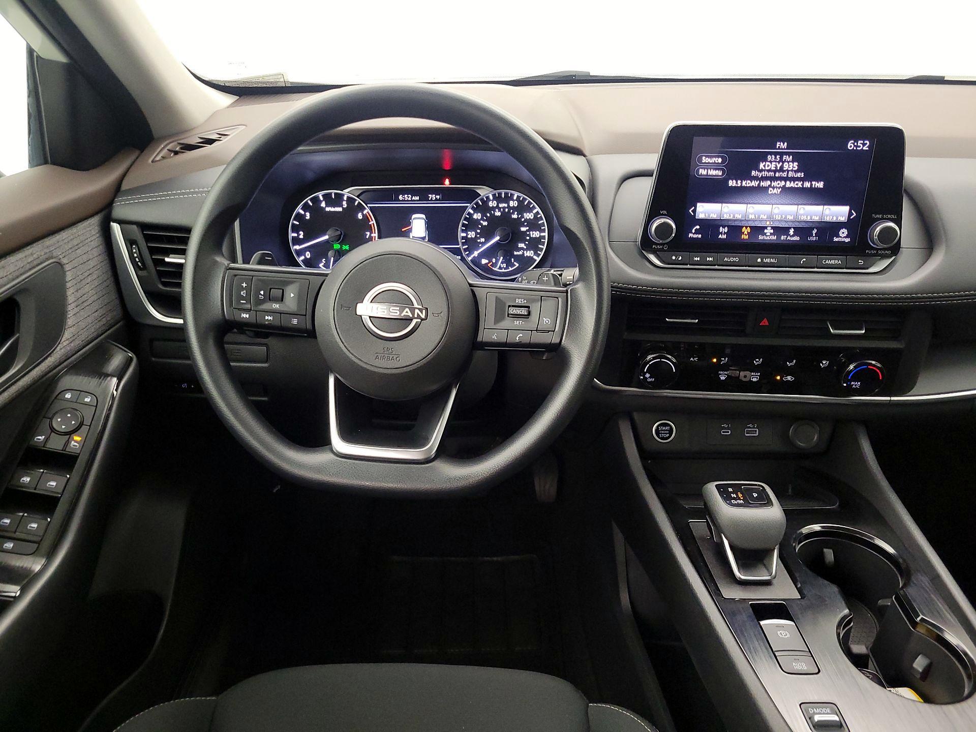 Thumbnail: 2023 Nissan Rogue - 10