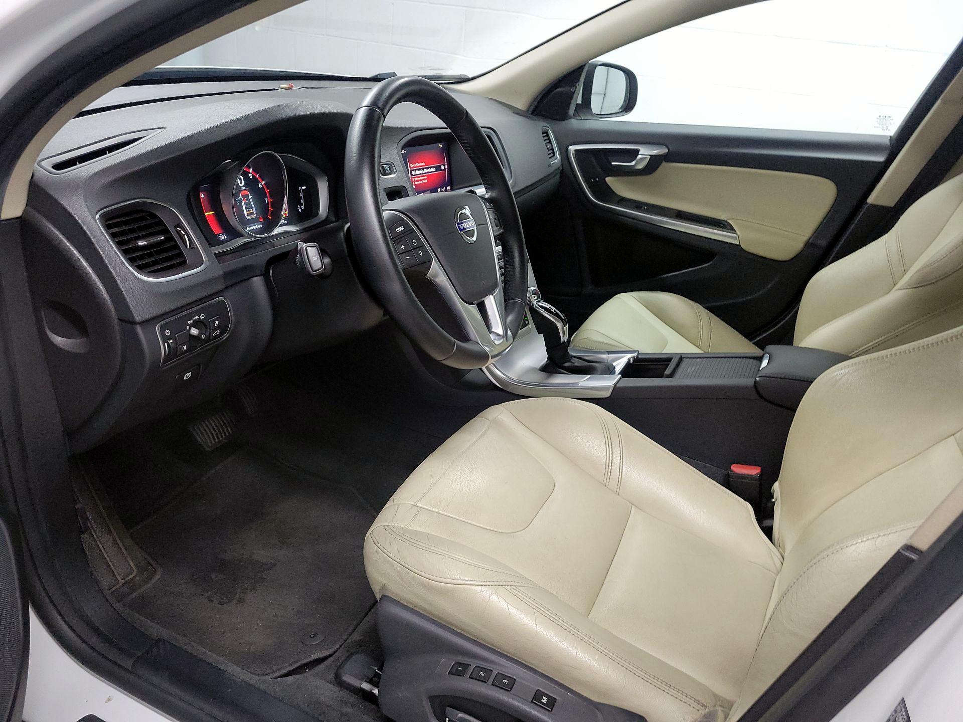 Thumbnail: 2017 Volvo S60 - 11