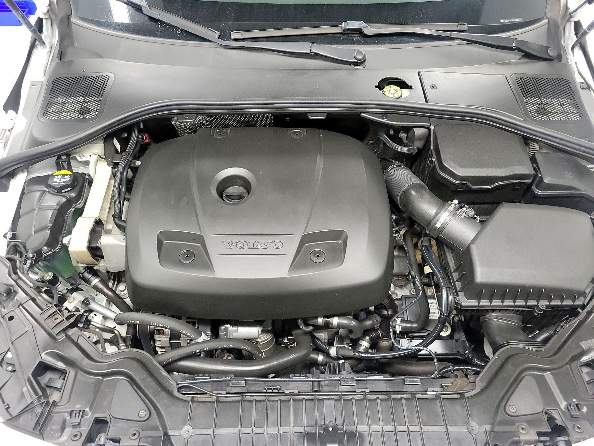 Thumbnail: 2017 Volvo S60 - 19