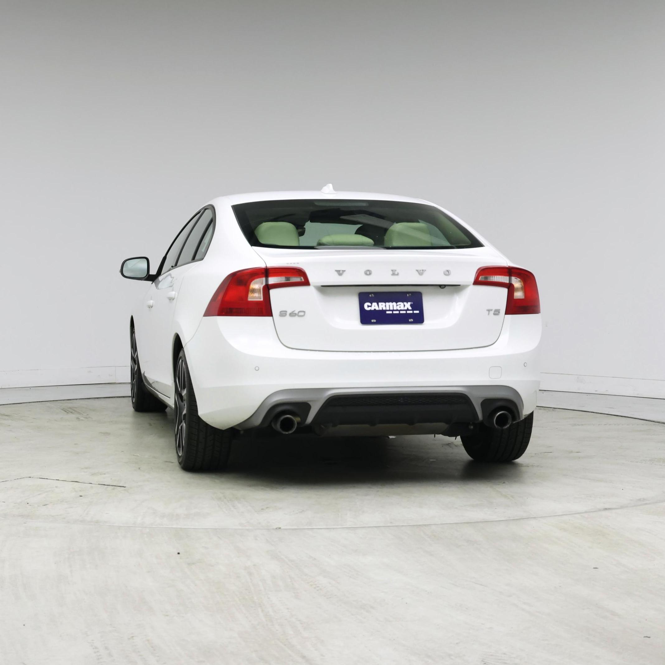 Thumbnail: 2017 Volvo S60 - 6