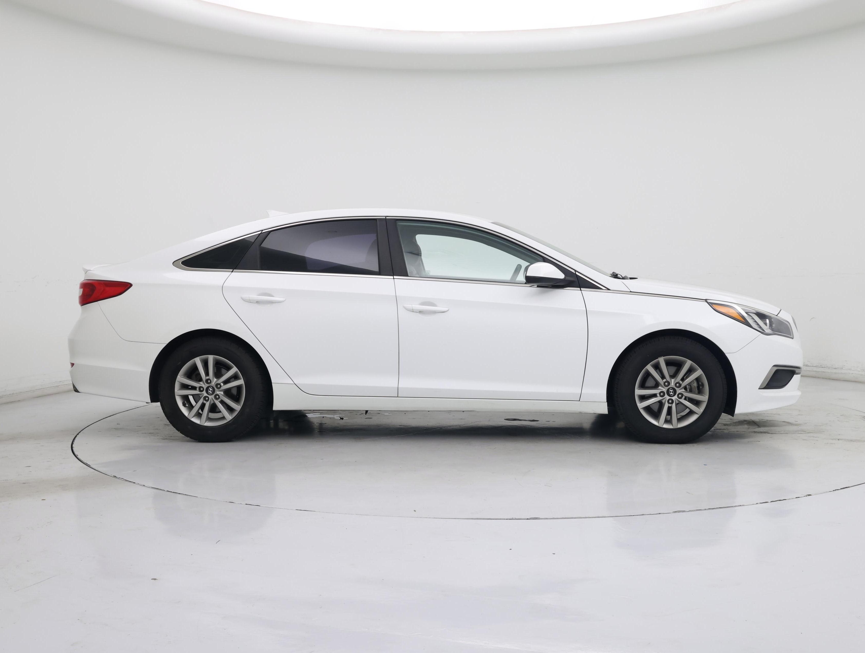 Thumbnail: 2017 Hyundai Sonata - 7