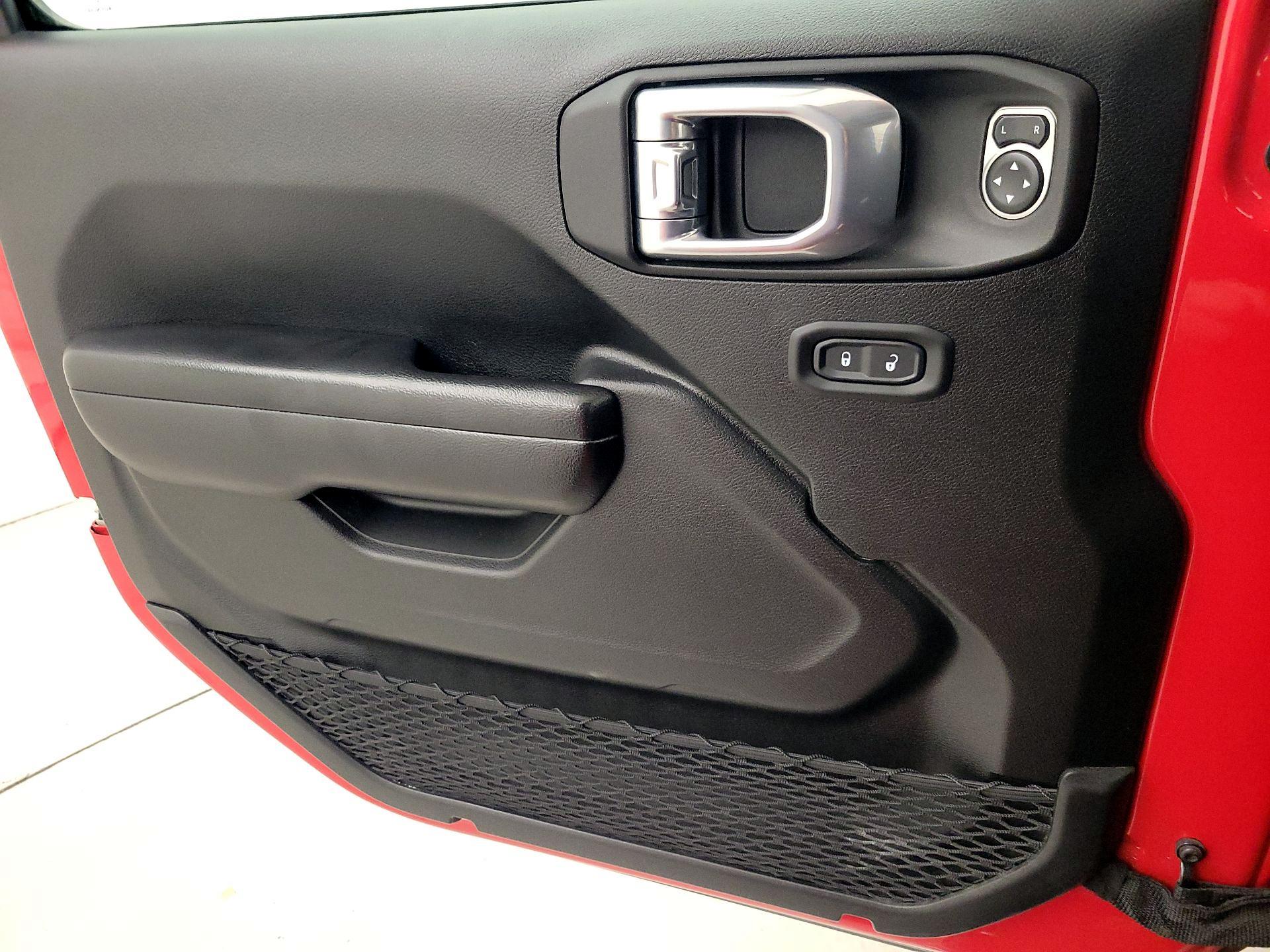 Thumbnail: 2021 Jeep Wrangler - 12