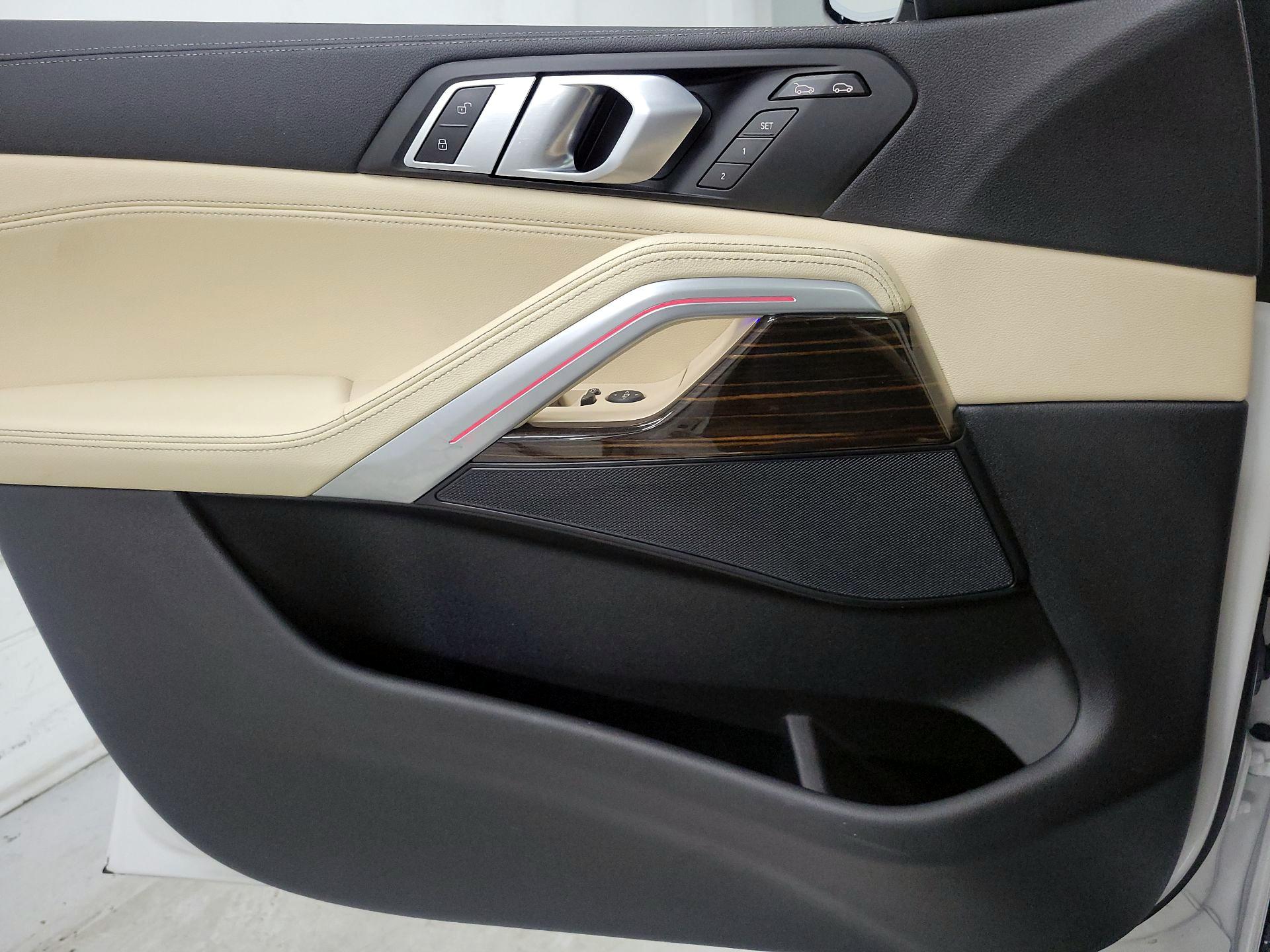 Thumbnail: 2021 BMW X6 - 12