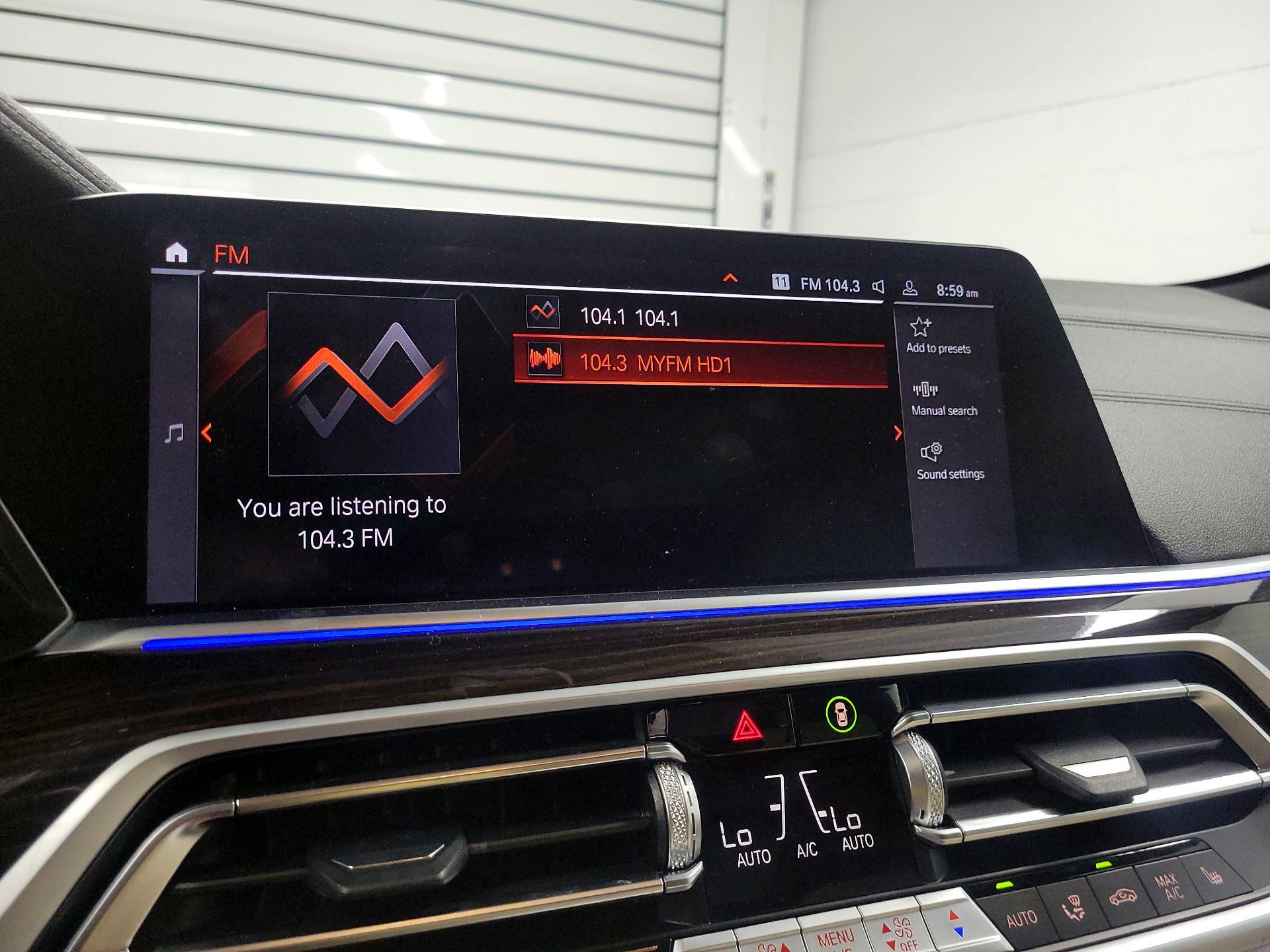 Thumbnail: 2021 BMW X6 - 16
