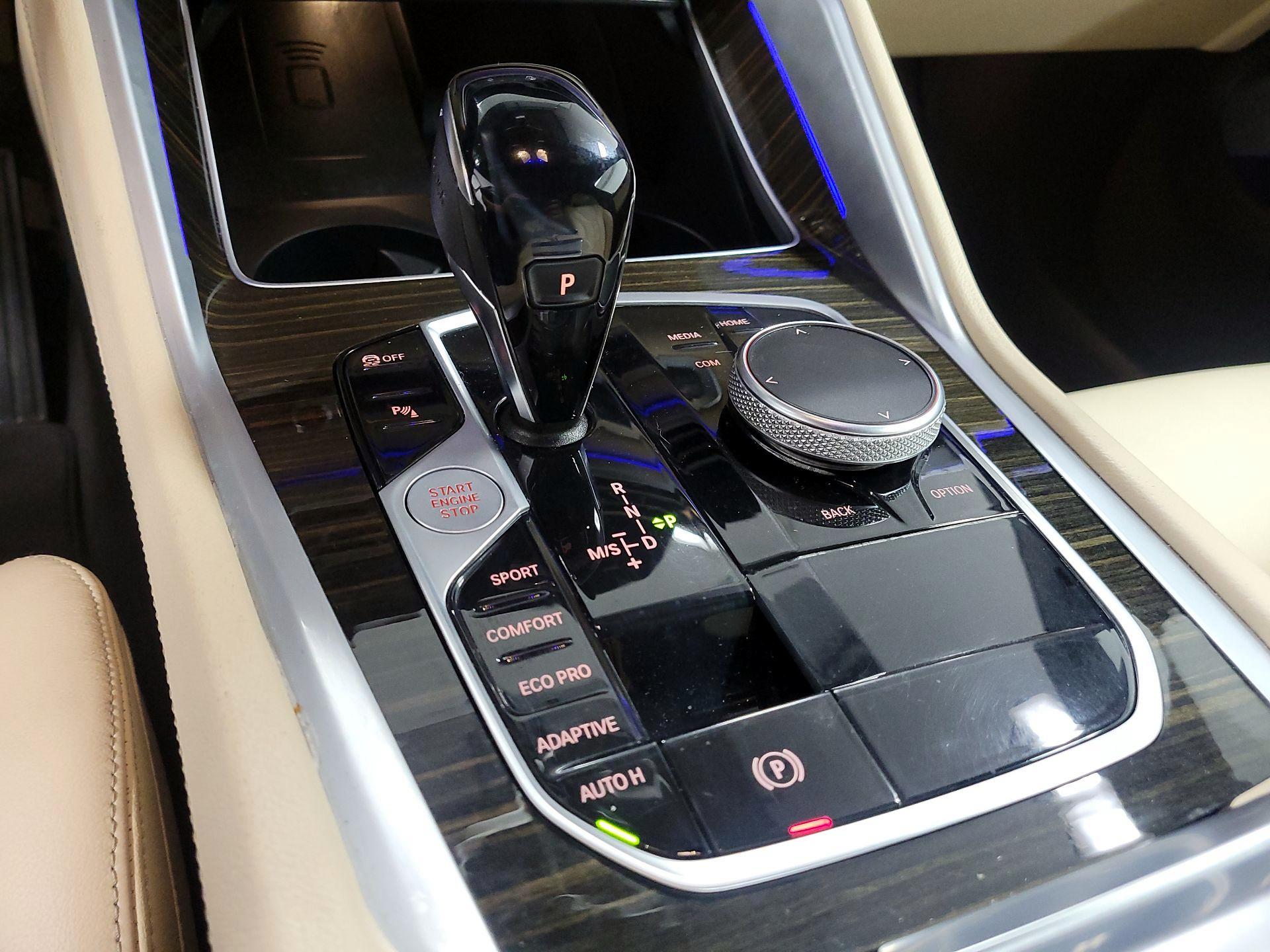 Thumbnail: 2021 BMW X6 - 18