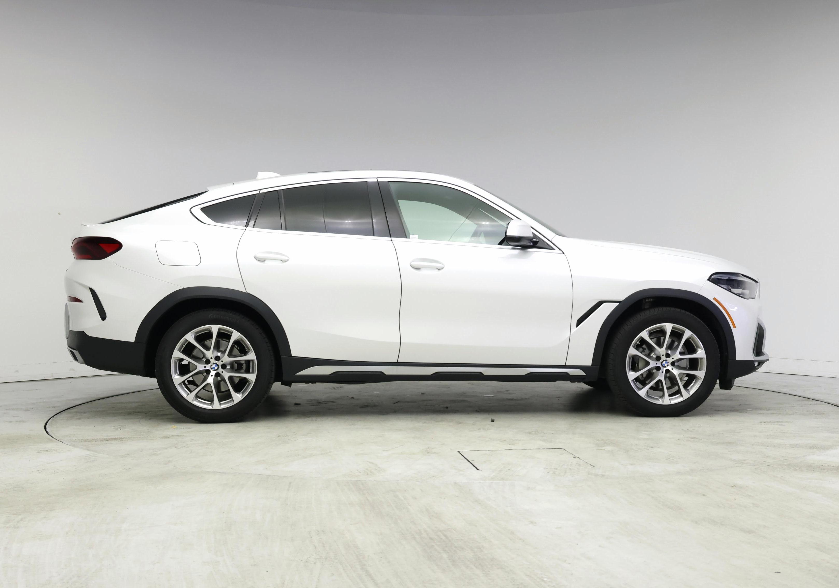 Thumbnail: 2021 BMW X6 - 7