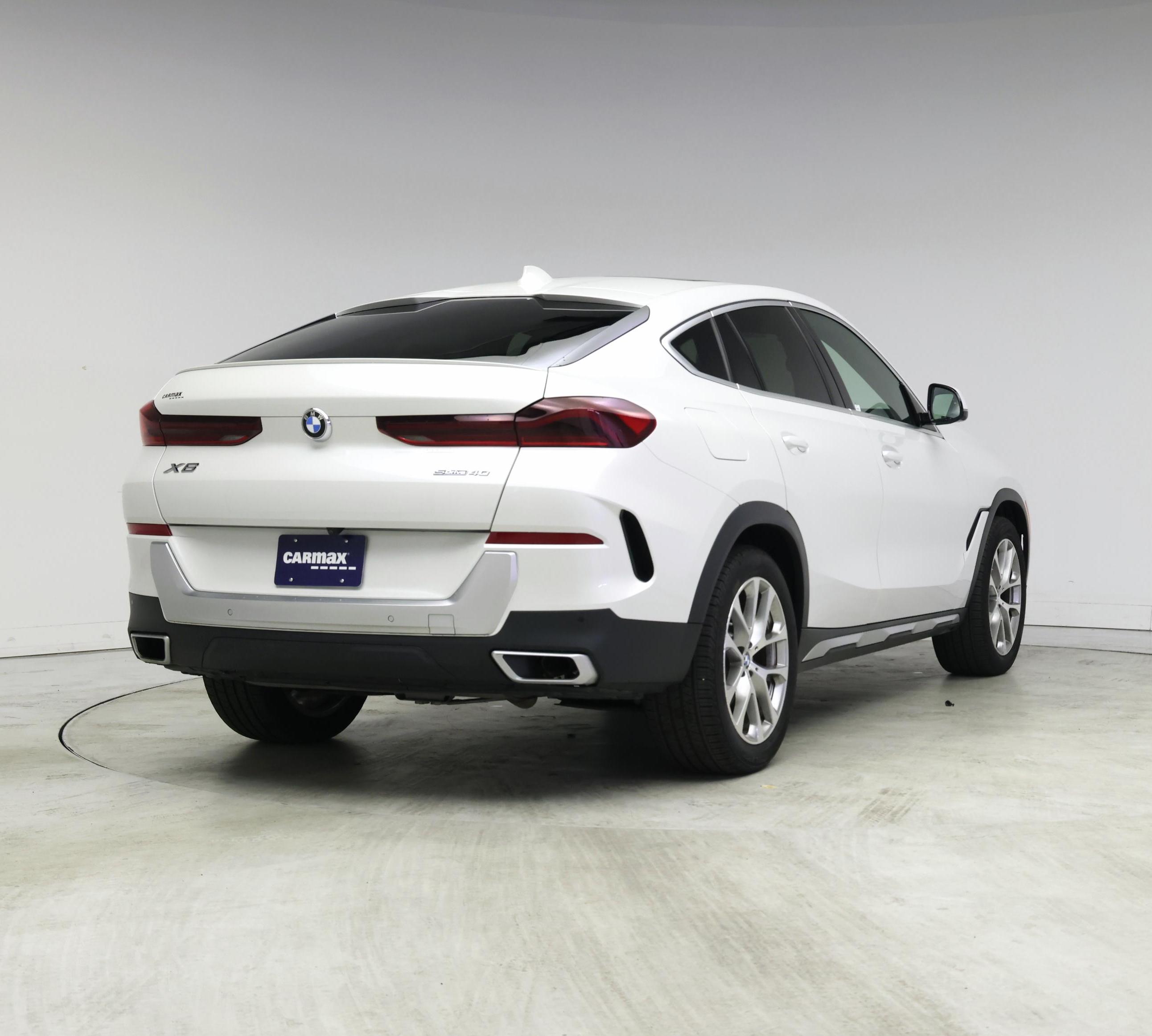 Thumbnail: 2021 BMW X6 - 8