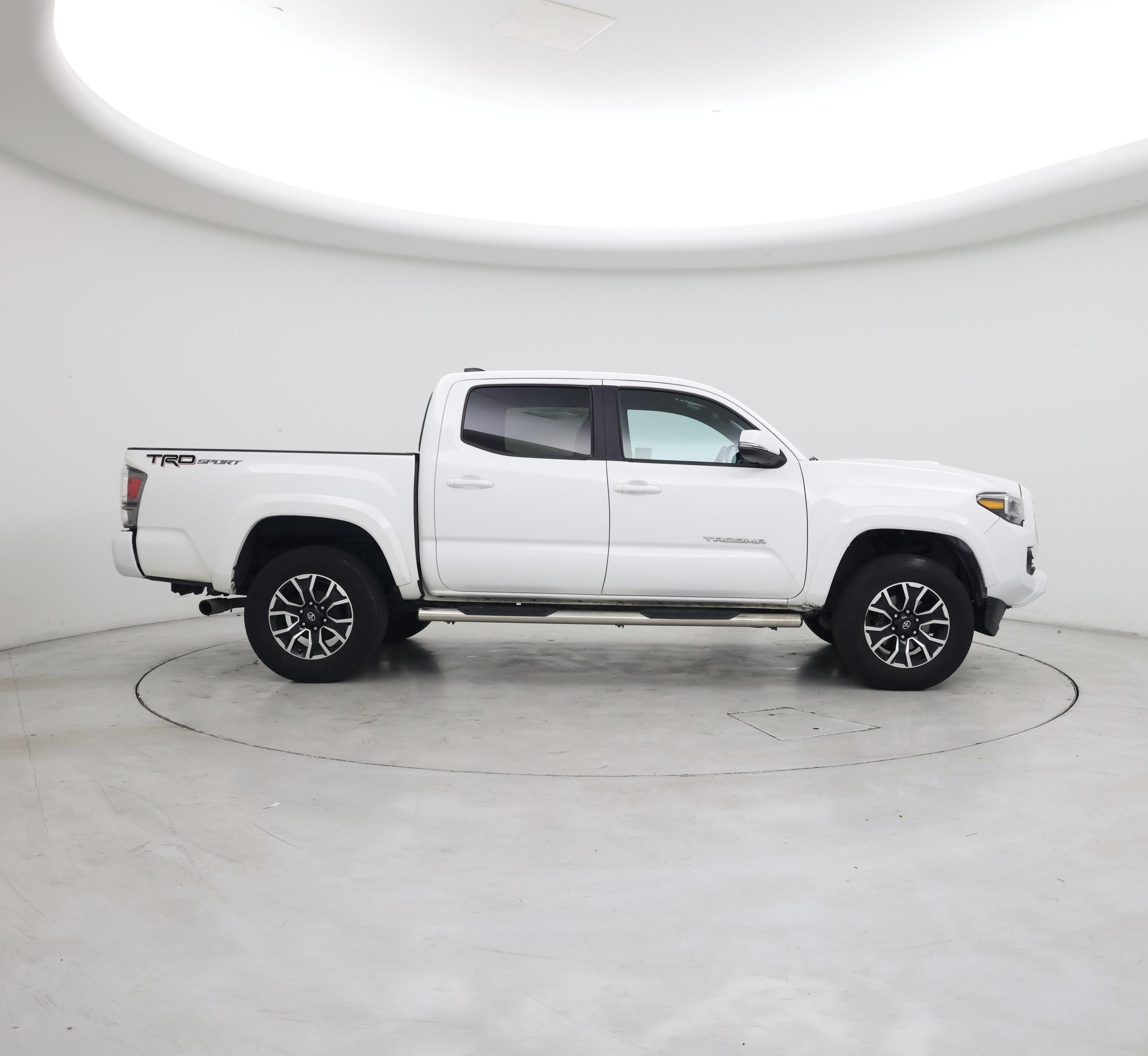 Thumbnail: 2022 Toyota Tacoma - 7
