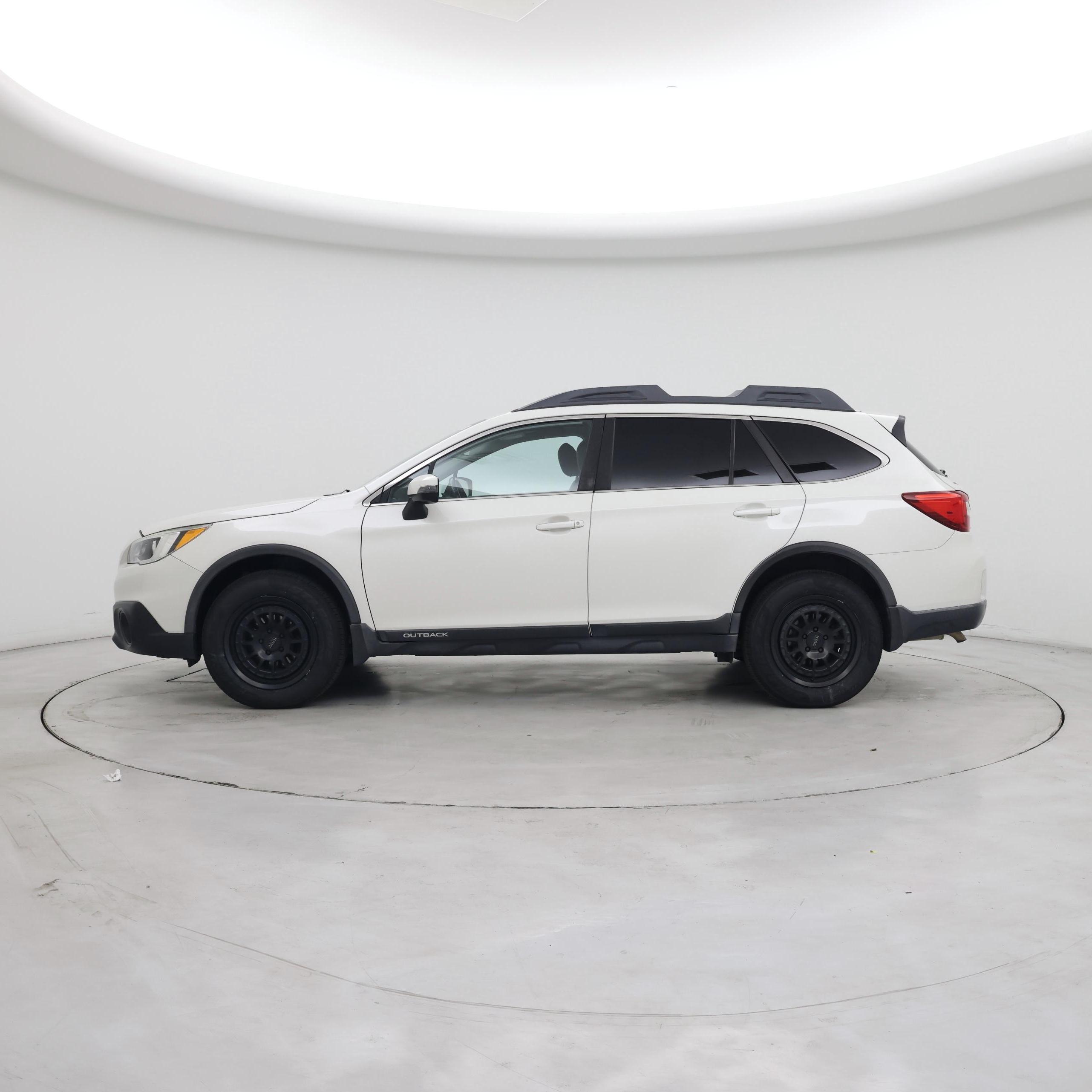 Thumbnail: 2017 Subaru Outback - 3